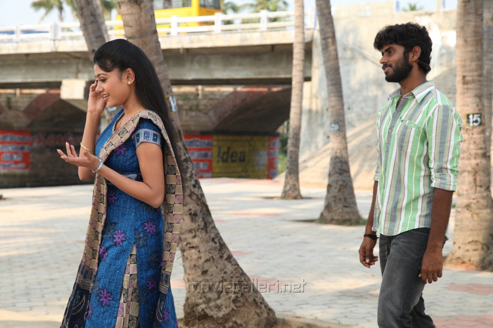 Madha Yaanai Koottam New Stills. Oviya. Kathir. New Movie Posters