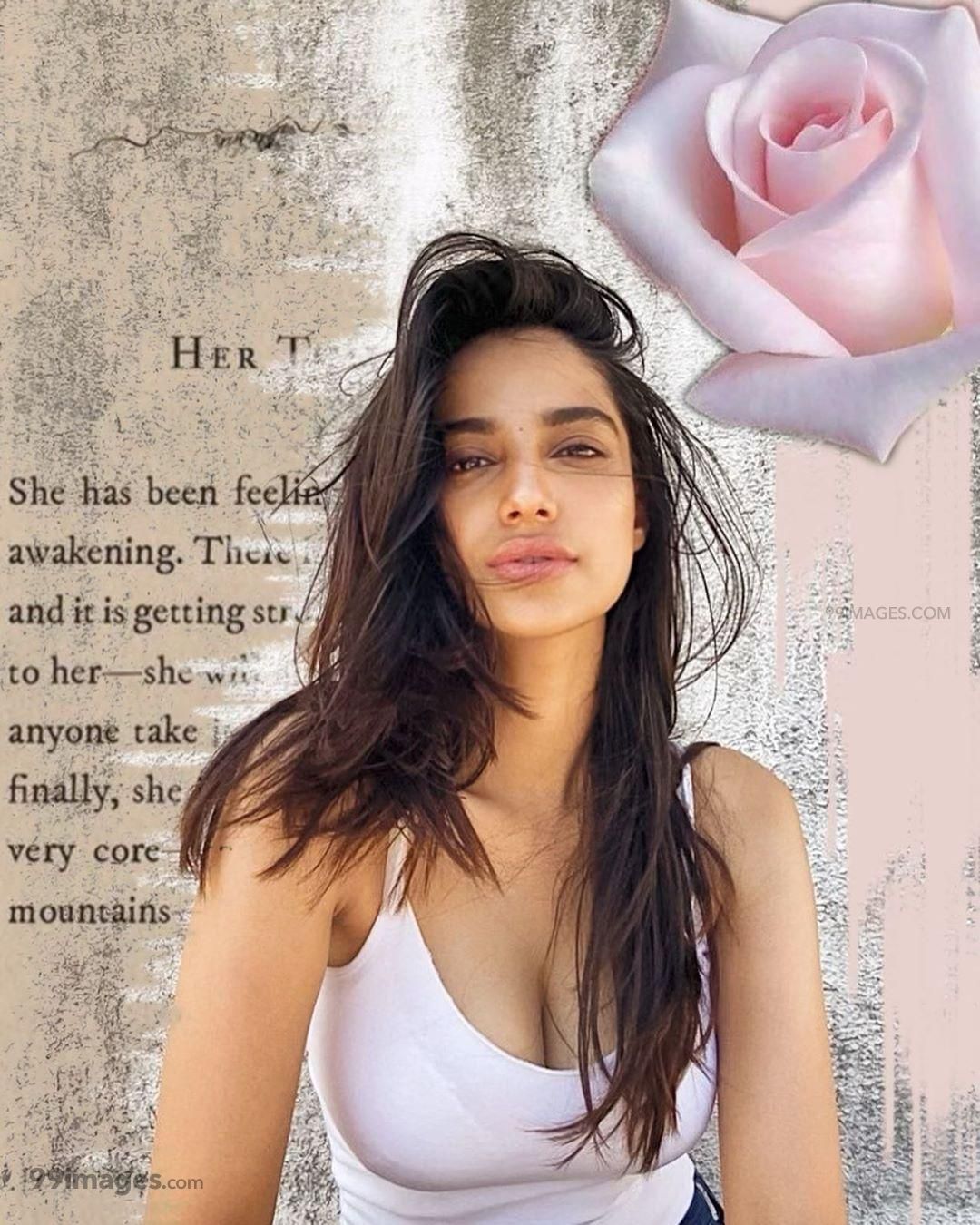 Meenakshi Chaudhary Latest Hot HD Photo / Wallpaper (1080p) (Instagram / Facebook) #meenakshichaudhary #model #acto. Photo wallpaper, Photo, Instagram