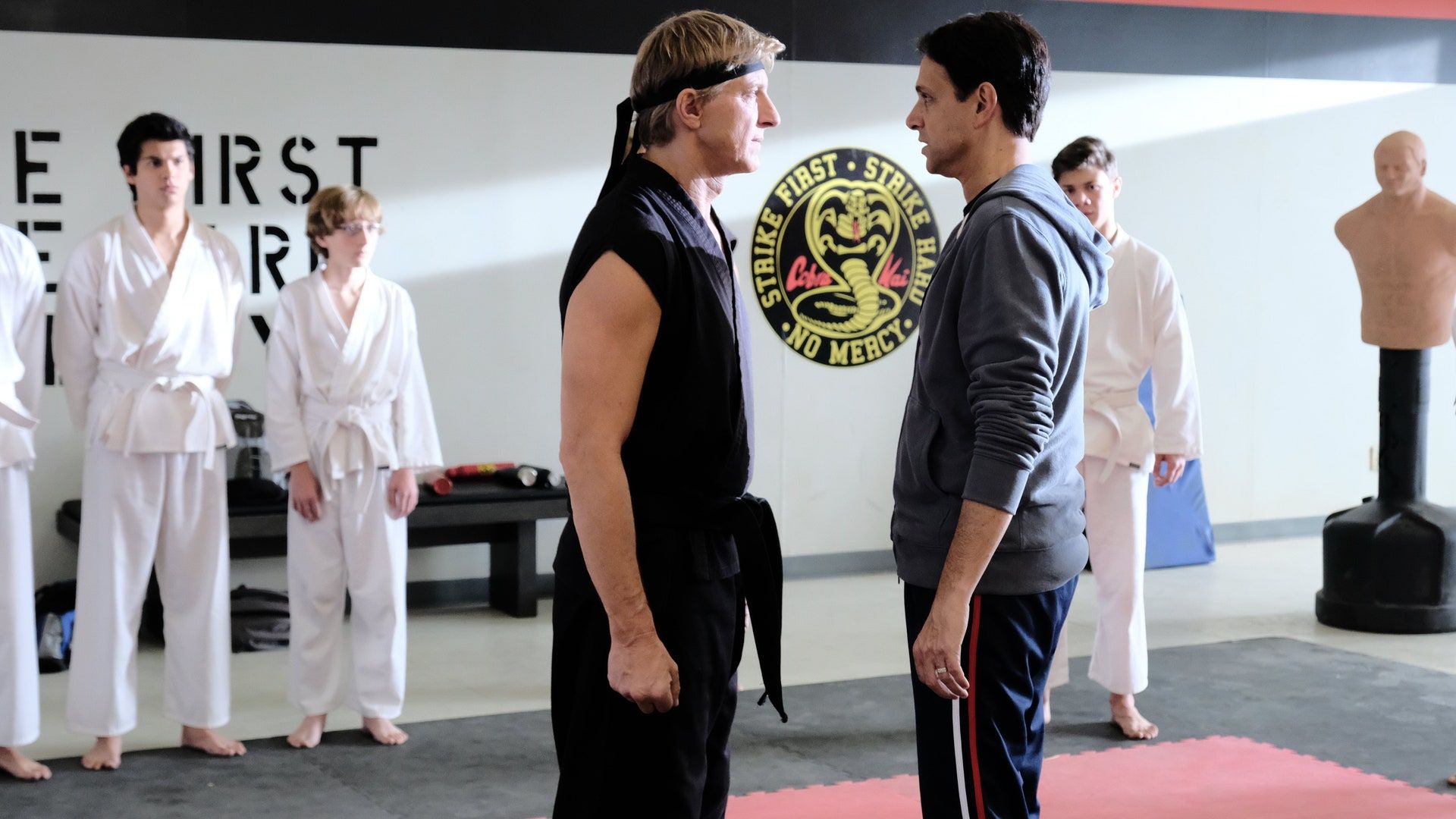 Cobra Kai, en Netflix: estreno, reparto, tráiler y sinopsis de la serie inspirada en Karate Kid. GQ España