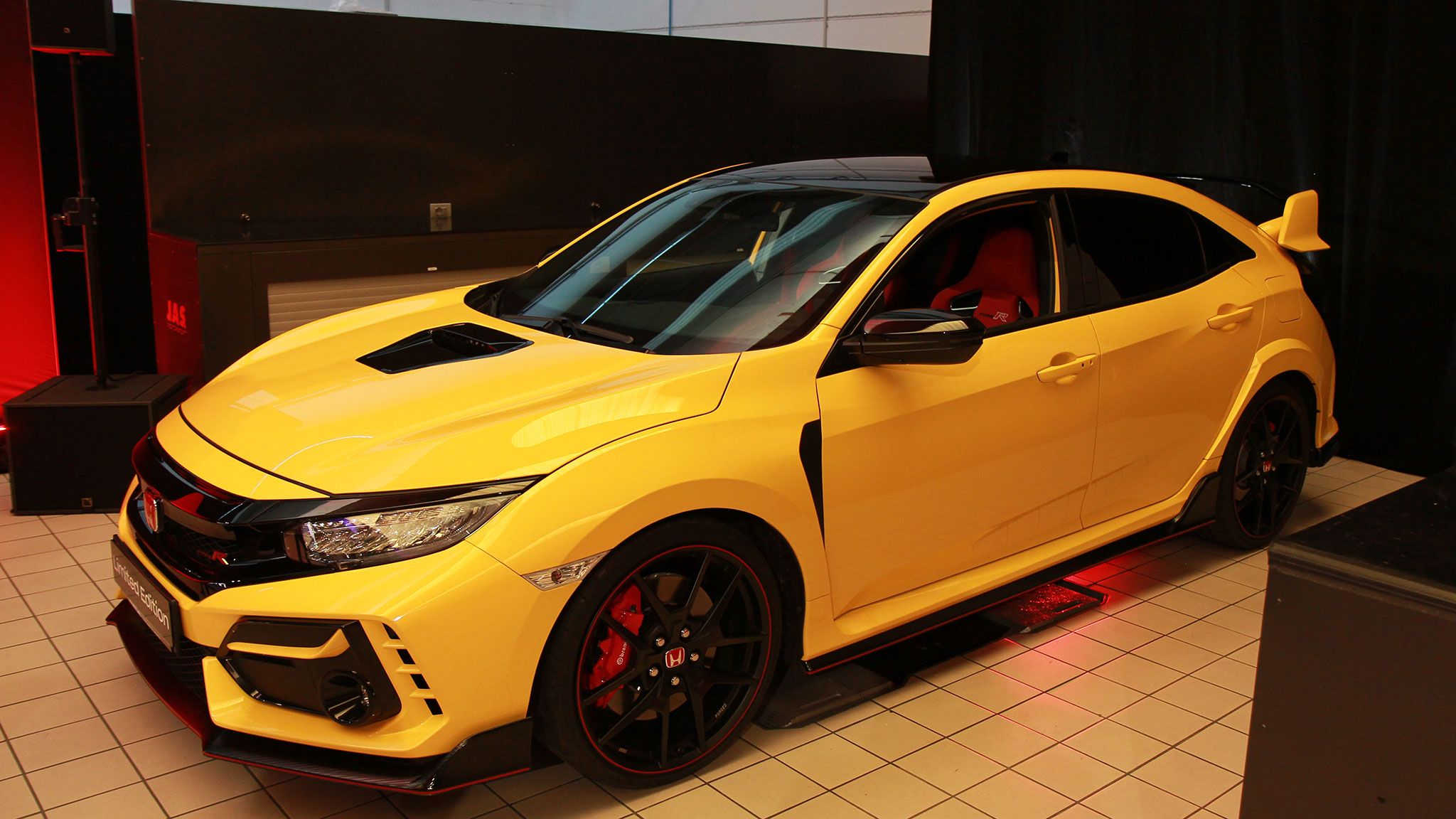 Honda Civic Type R Limited Edition First Look: Hot Gets Hotter
