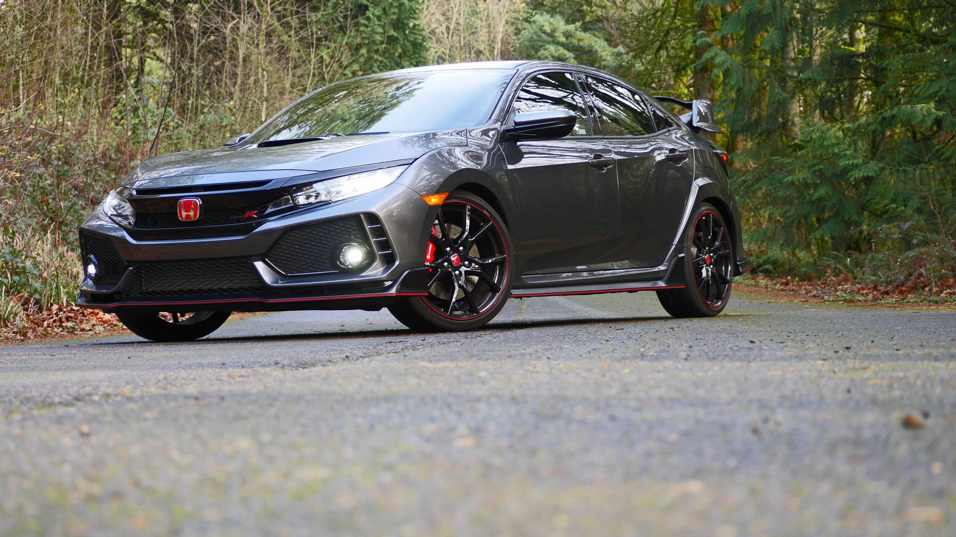 Honda Civic Type R Review. Performance, styling, driving impressions
