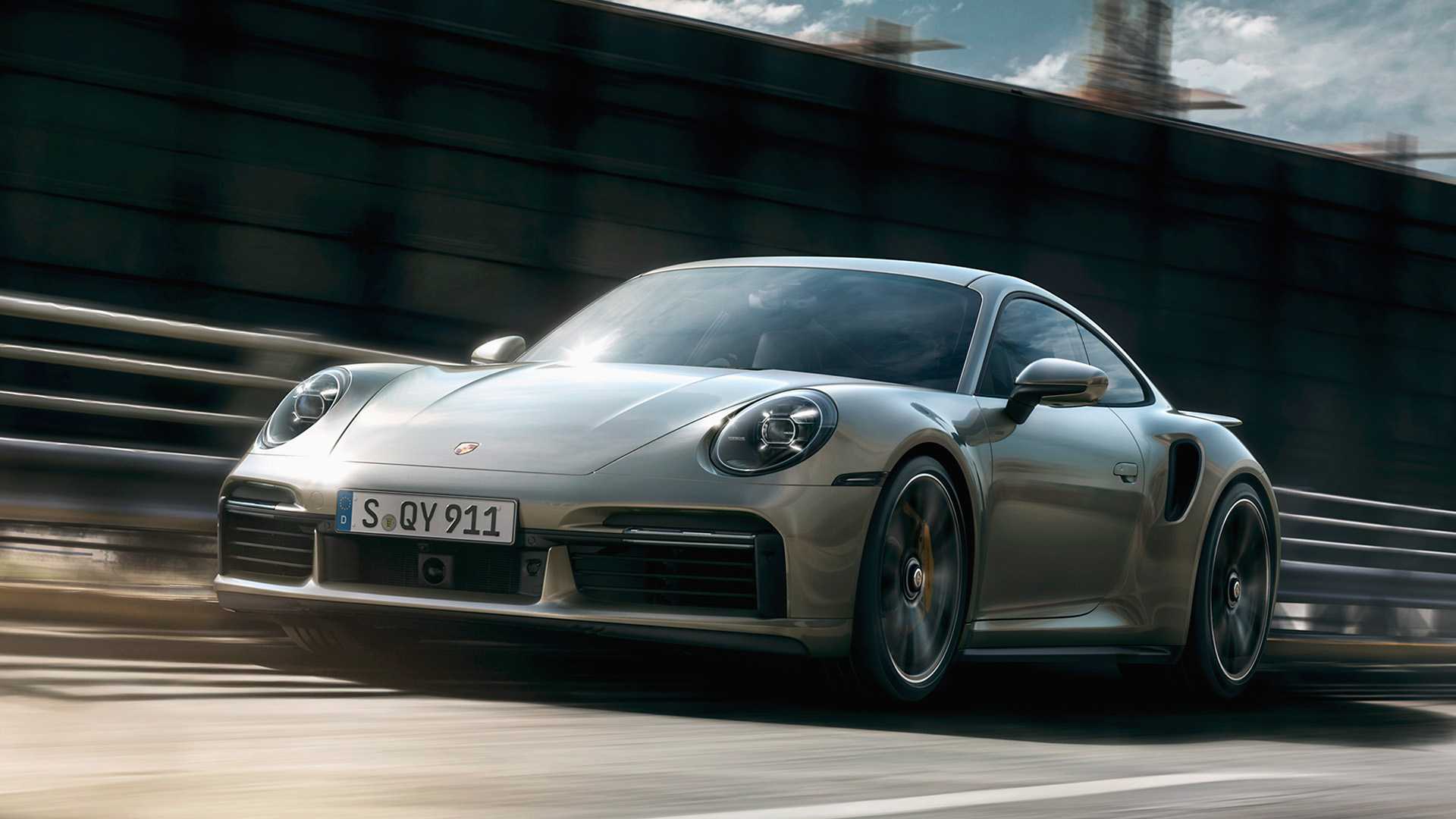 Porsche 911 Turbo S Coupe, Cabriolet Revealed With 640 HP