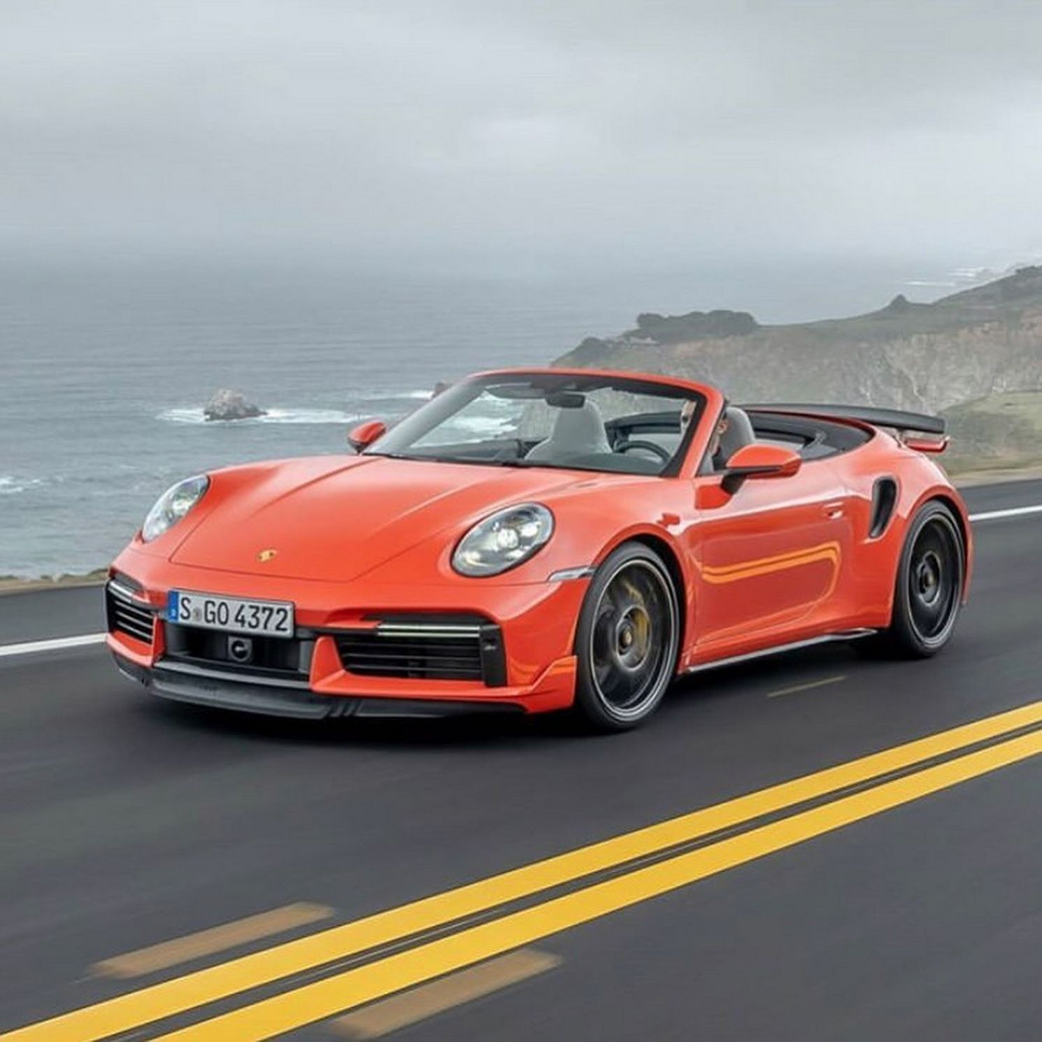 Porsche 911 Turbo S Gets Lightweight And Sport Packages (First Photo)