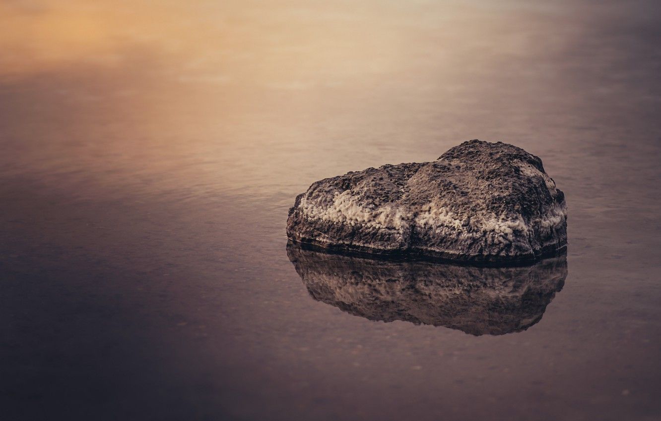 Wallpaper rock, twilight, sky, nature, sunset, water, lake, dusk, reflection, blur effect, 4k ultra HD background image for desktop, section природа