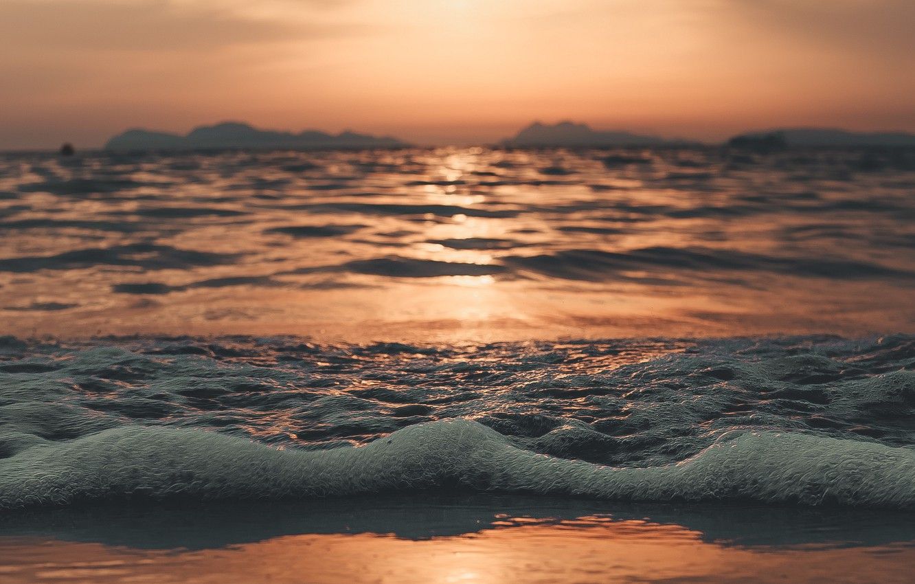 Wallpaper widescreen, waves, wallpaper, bubbles, beach, twilight, sky, sea, nature, sunset, water, background, mountains, landscapes, macro, macro beach image for desktop, section пейзажи