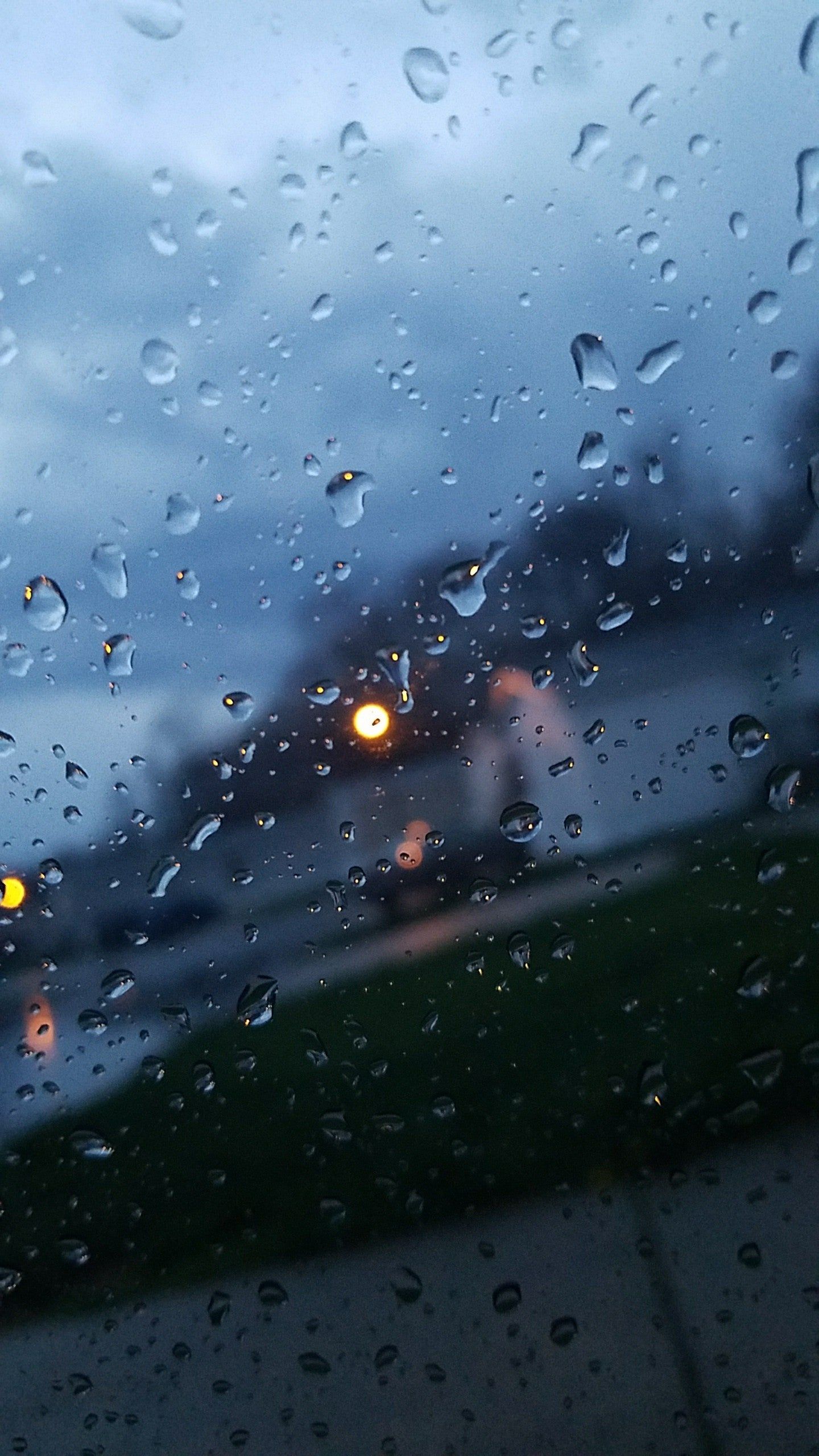 A shot I took through my driver's window on a rainy day. iPhone X Wallpaper X Wallpaper HD