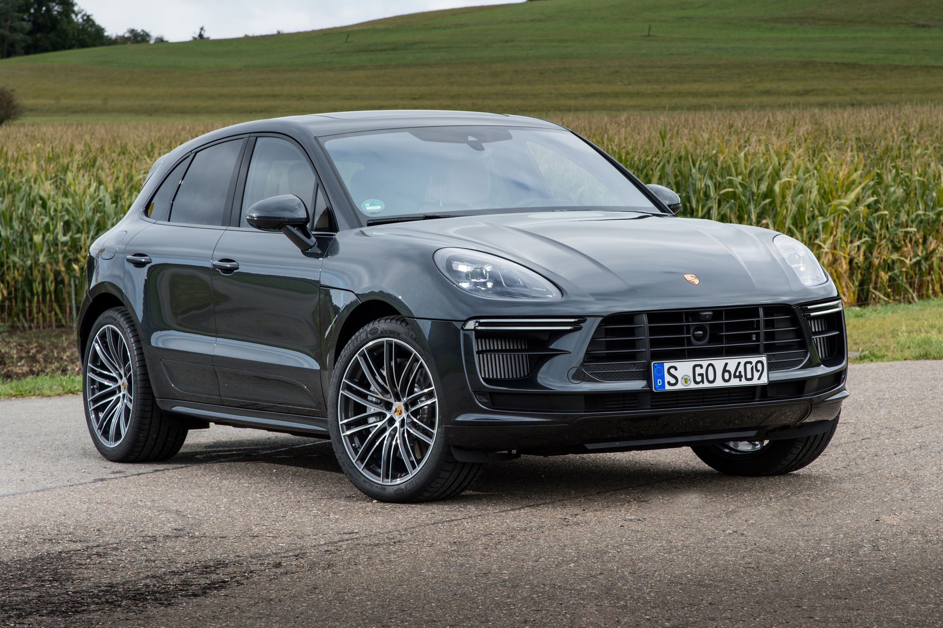 Porsche Macan Turbo Review, Pricing, and Specs