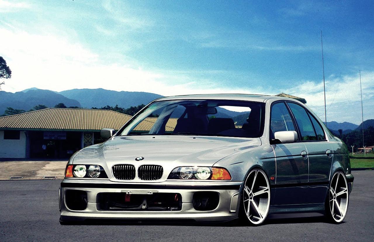 BMW E39 Wallpaper