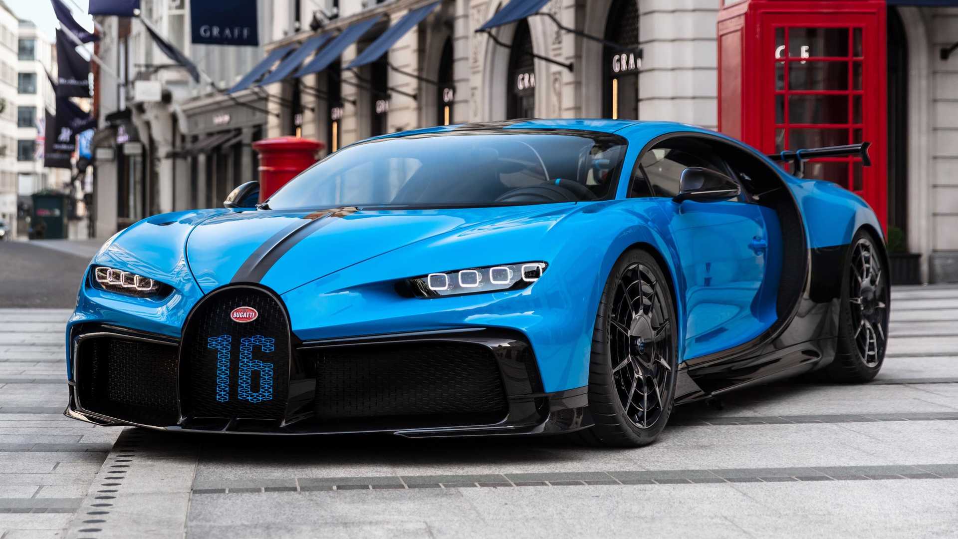 Things The Bugatti Chiron Pur Sport Gets Over The 'Base' Bug