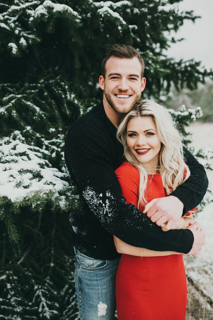Witney Carson. Christmas couple picture, Couple posing, Couple photo