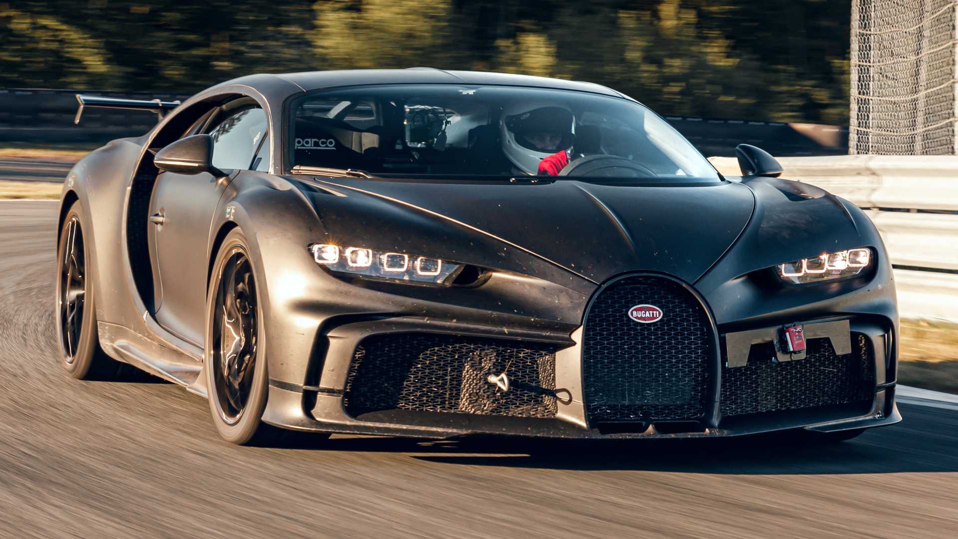 Bugatti Chiron Pur Sport Hits The Track, Stunning Image Ensue