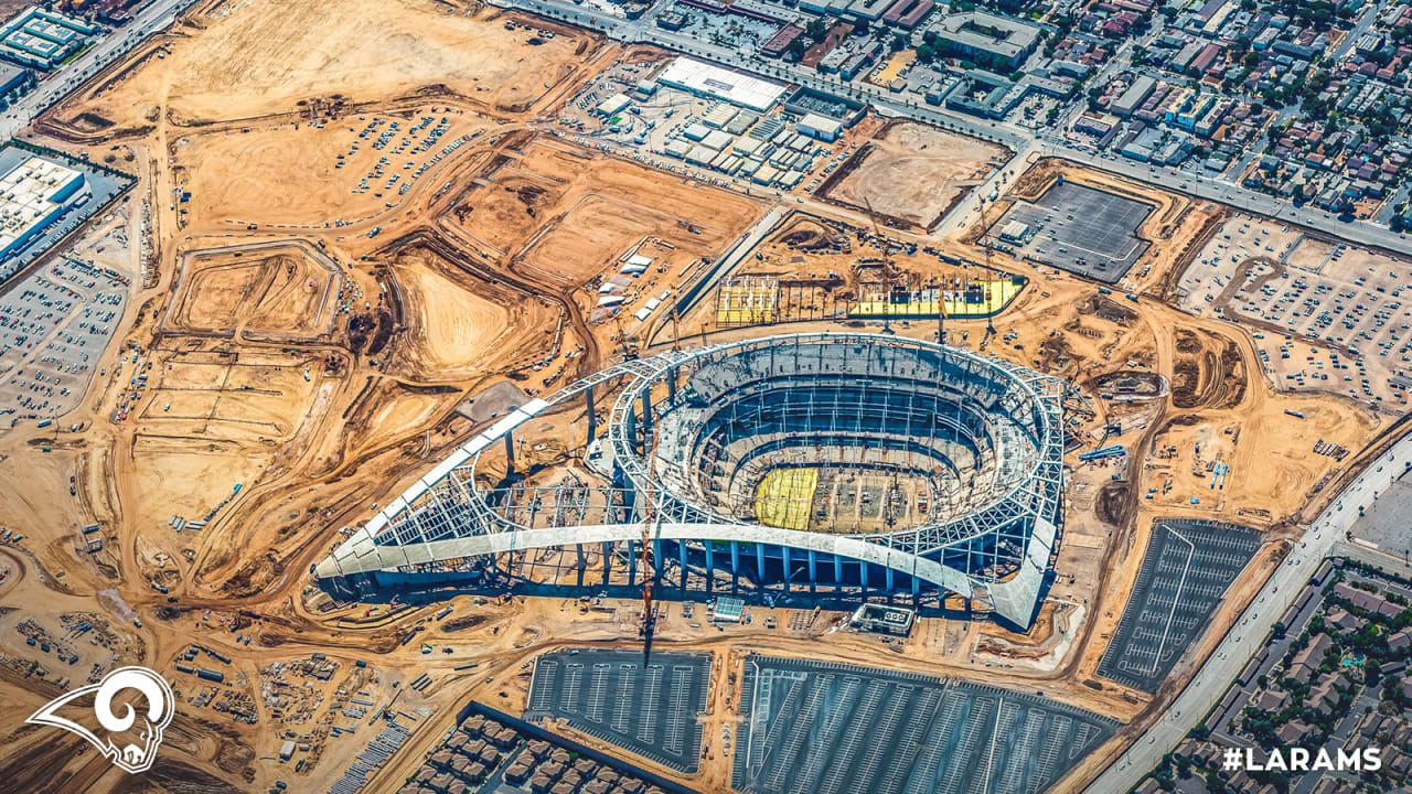 Palace Preview: L.A. Rams Marvel at 1st Trip to New SoFi Stadium