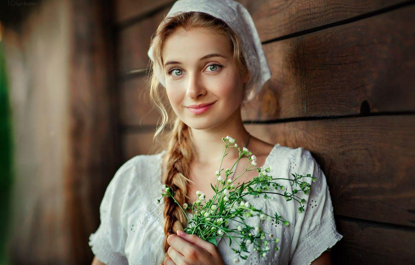 Wallpaper girl, green eyes, long hair, photo, flowers, model, braid, lips, face, blonde, smiling, shirt, portrait, mouth, looking at camera, bandana image for desktop, section девушки