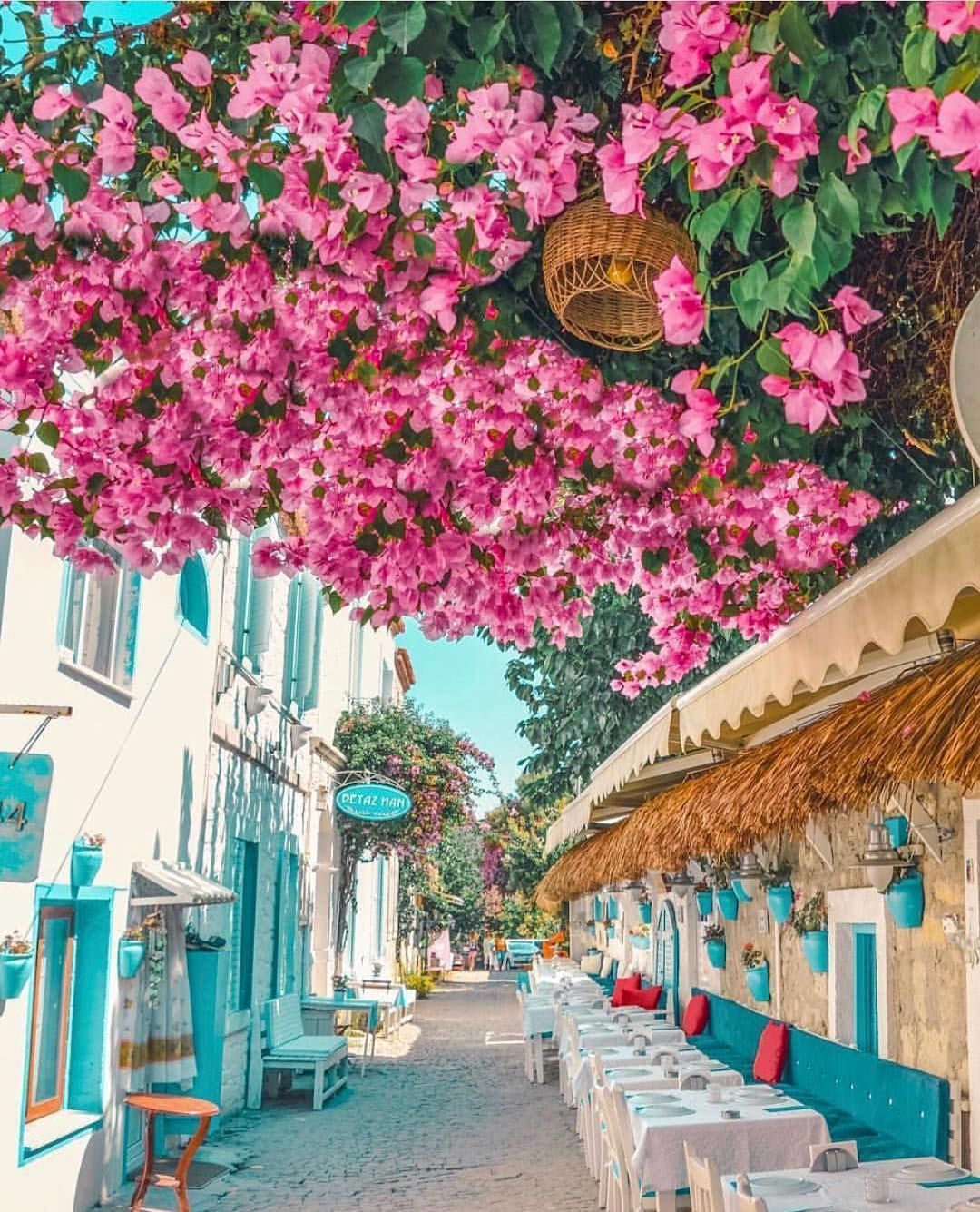 iamtravelr. alacati, turkey