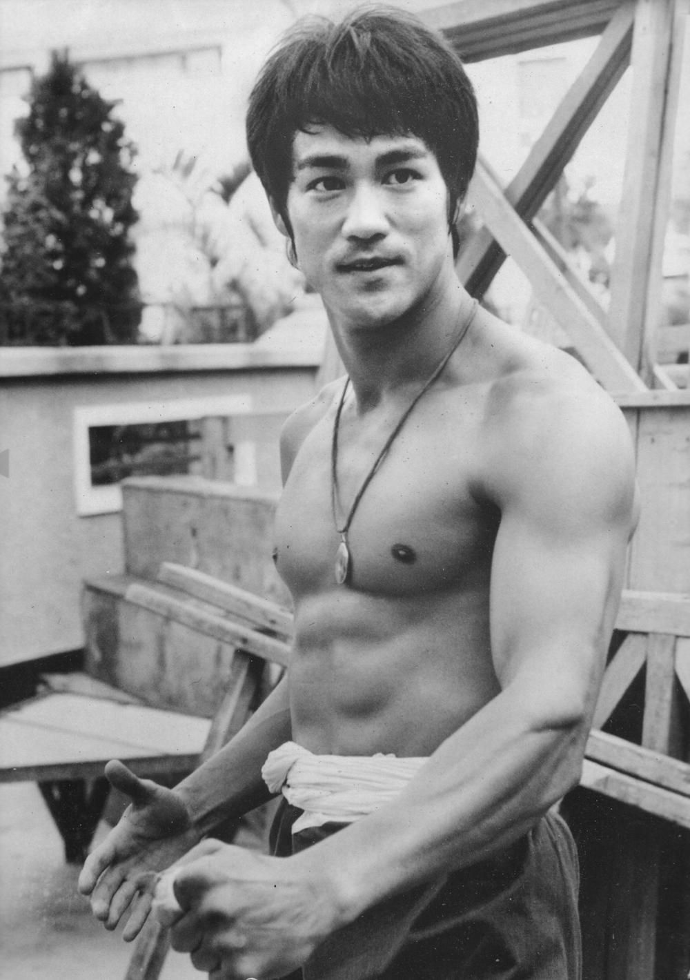 Aaron's Agoge: January 2011. Bruce lee photo, Bruce lee, Martial arts