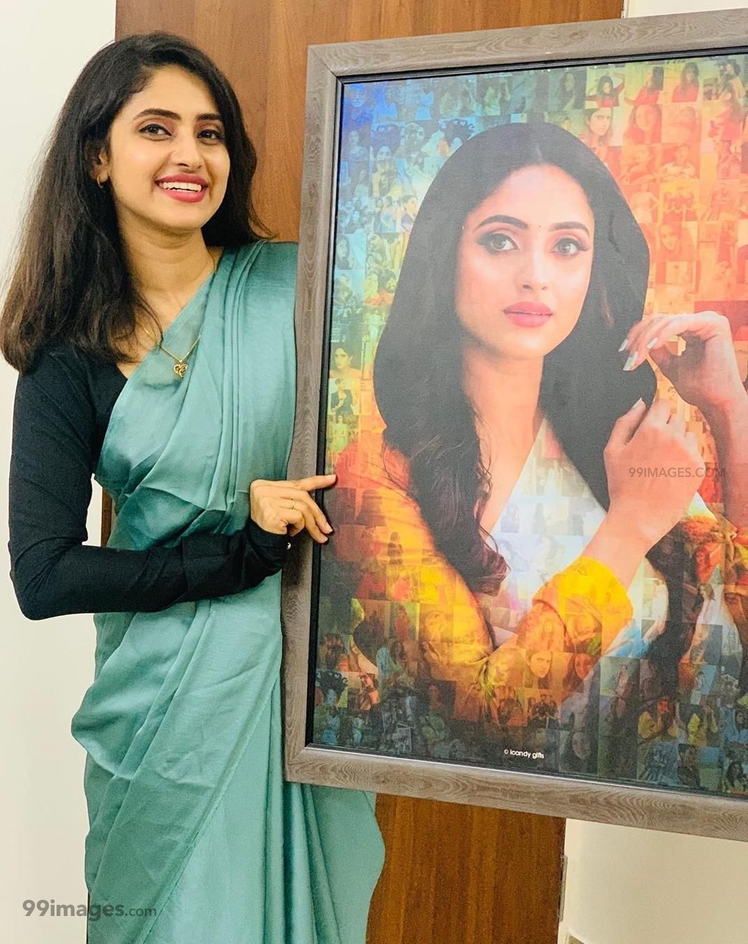 Ayesha Latest Hot HD Photo / Wallpaper (1080p) (Instagram / Facebook) (1070x1350)