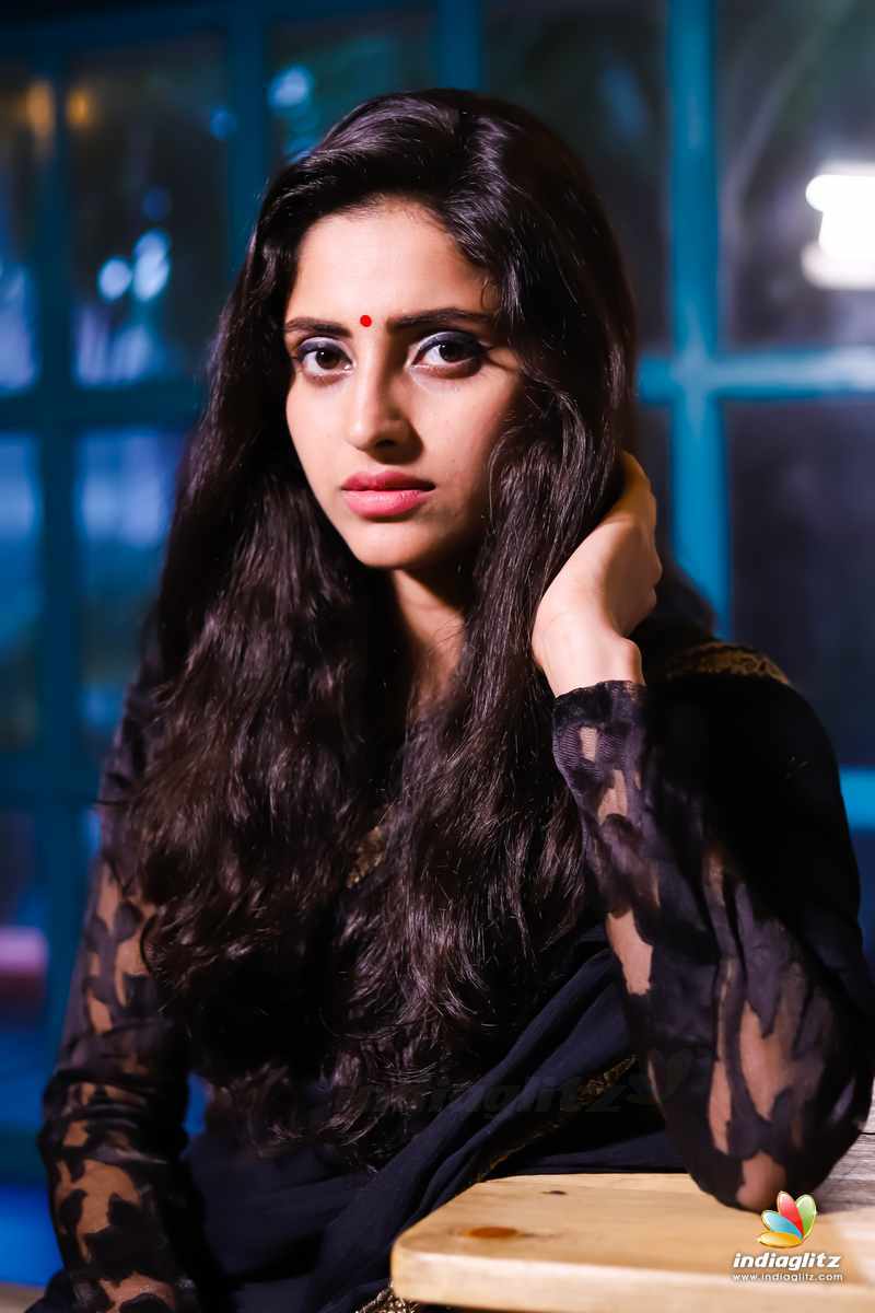 Ayesha Photo Actress photo, image, gallery, stills and clips