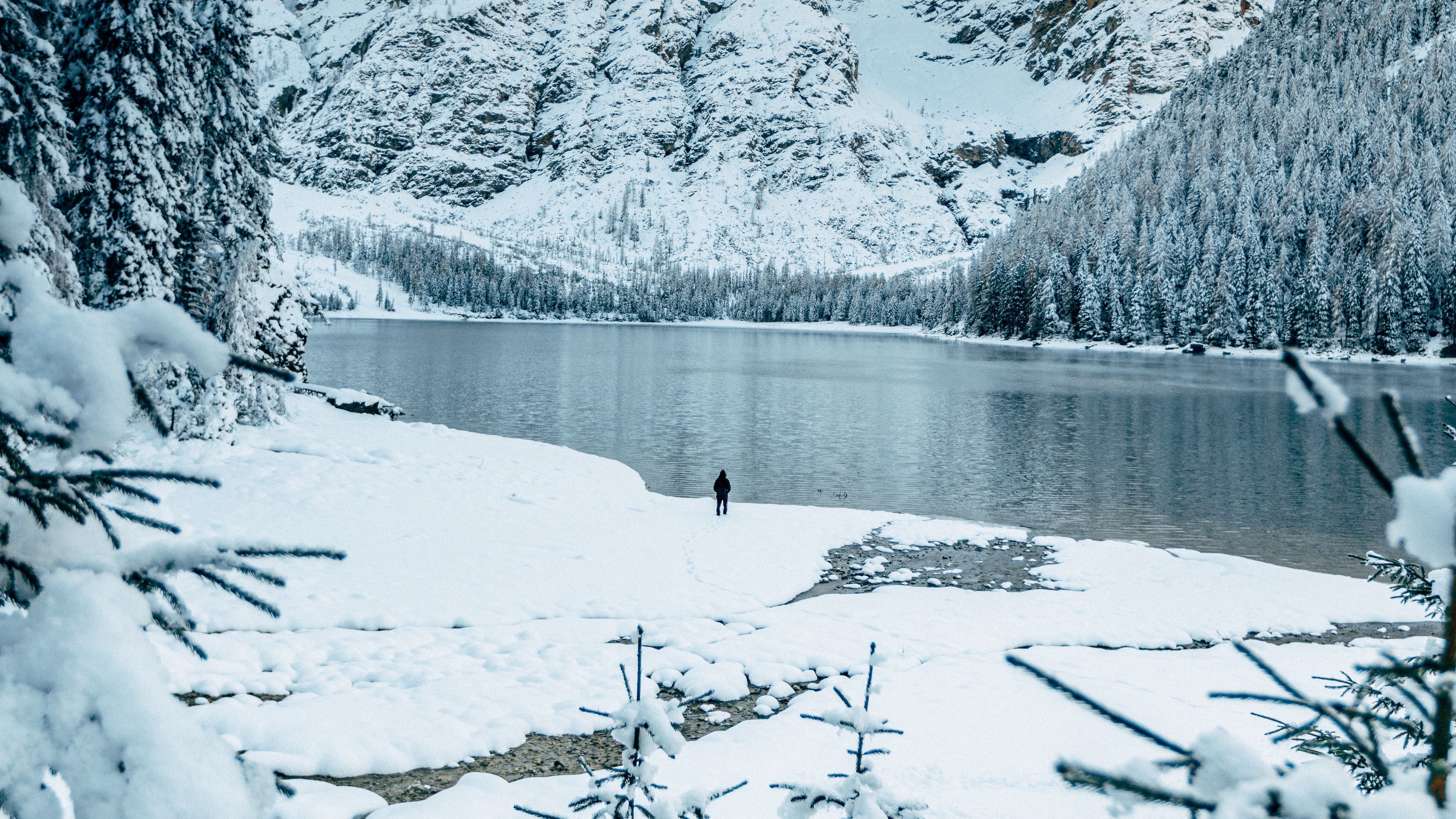 Download wallpaper 3840x2160 lake, mountains, snow, shore, winter 4k uhd 16:9 HD background