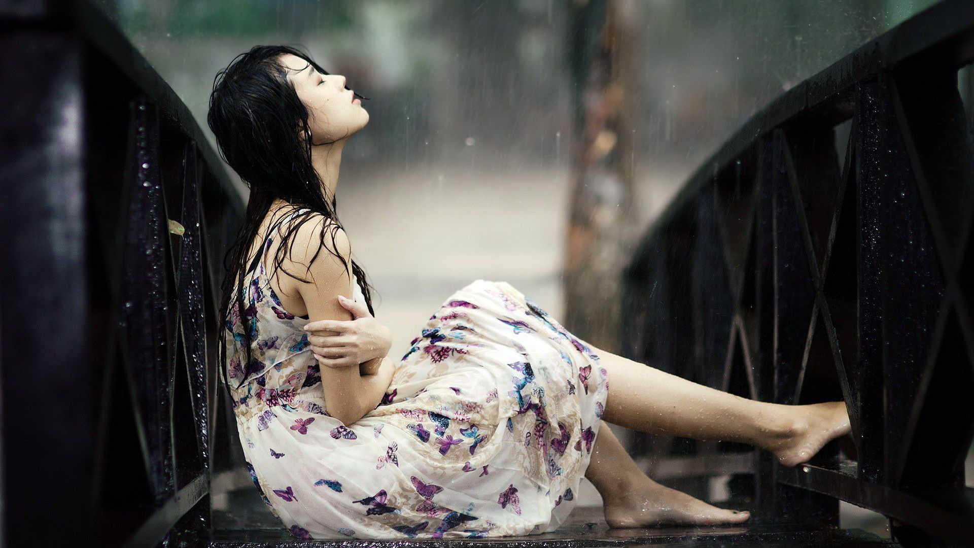 Sad Girl In Rain