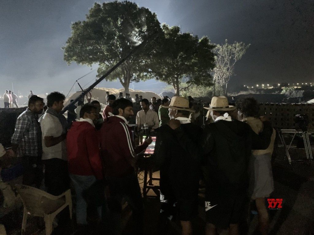 Spectacular Krack Cream Capture for Mobile Spectacular Krack Cream Capture for Mobile