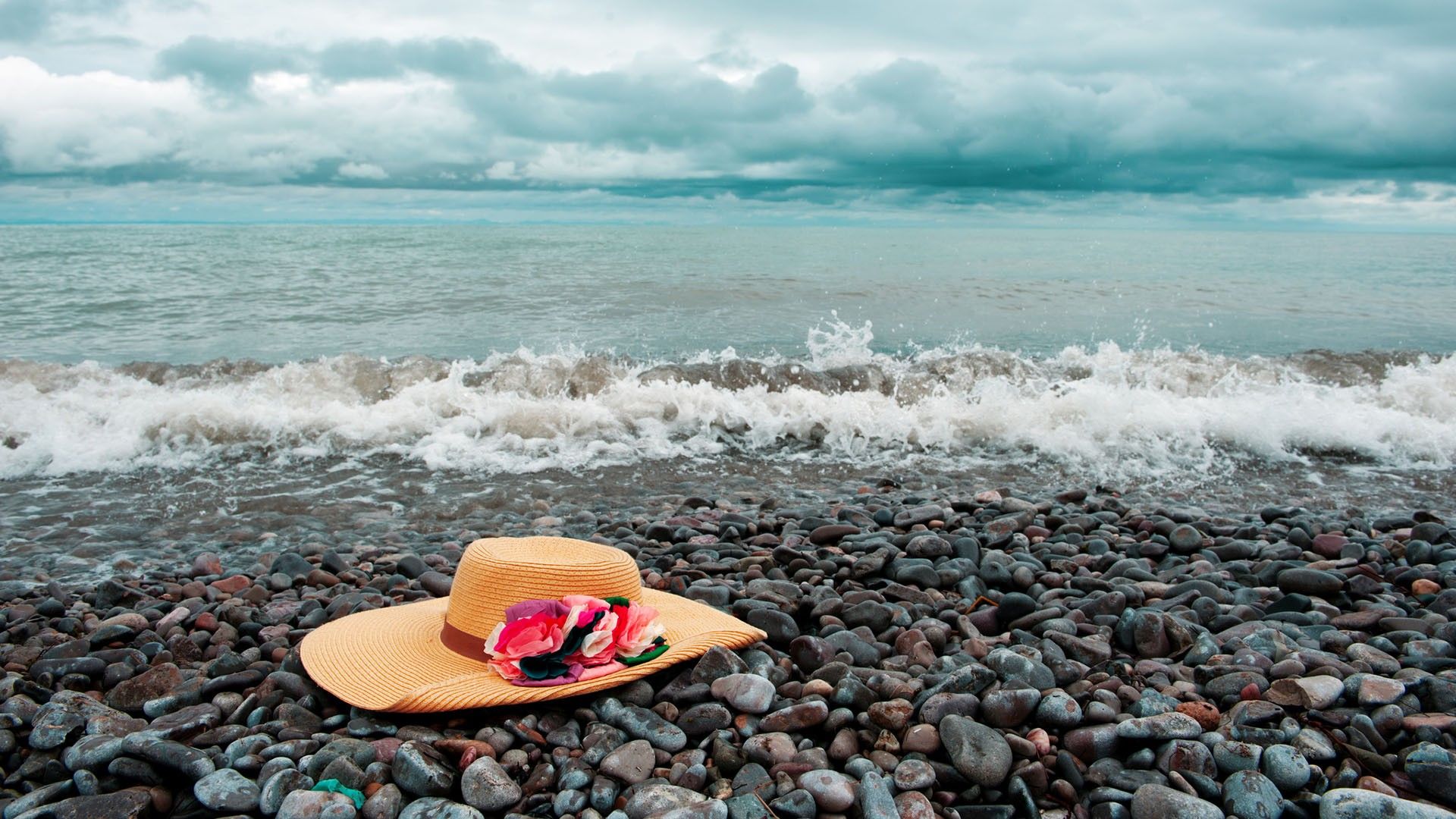 Hat On Beach Wallpaper In The Sea HD Wallpaper