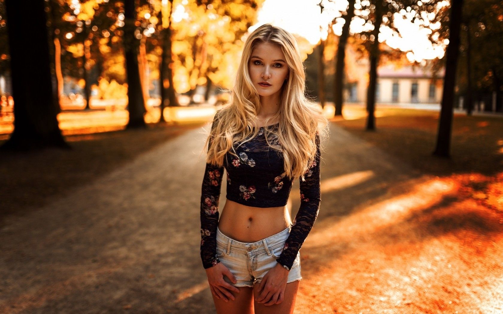 Download 1680x1050 Blonde, Crop Top, Trees, Model, Women Wallpaper for MacBook Pro 15 inch