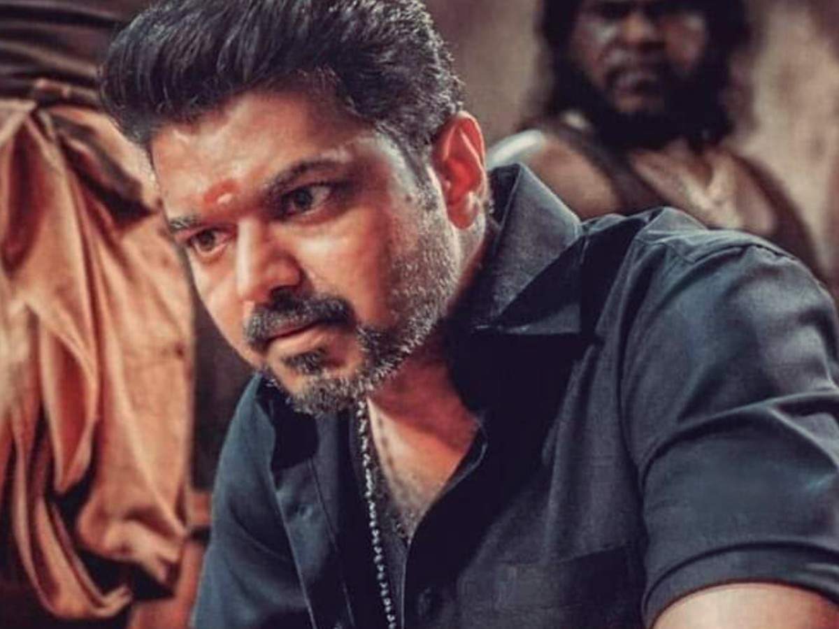 Thuppakki' to 'Sarkar': Five times when 'Master' actor Vijay handled controversies with a calm demeanor. The Times of India