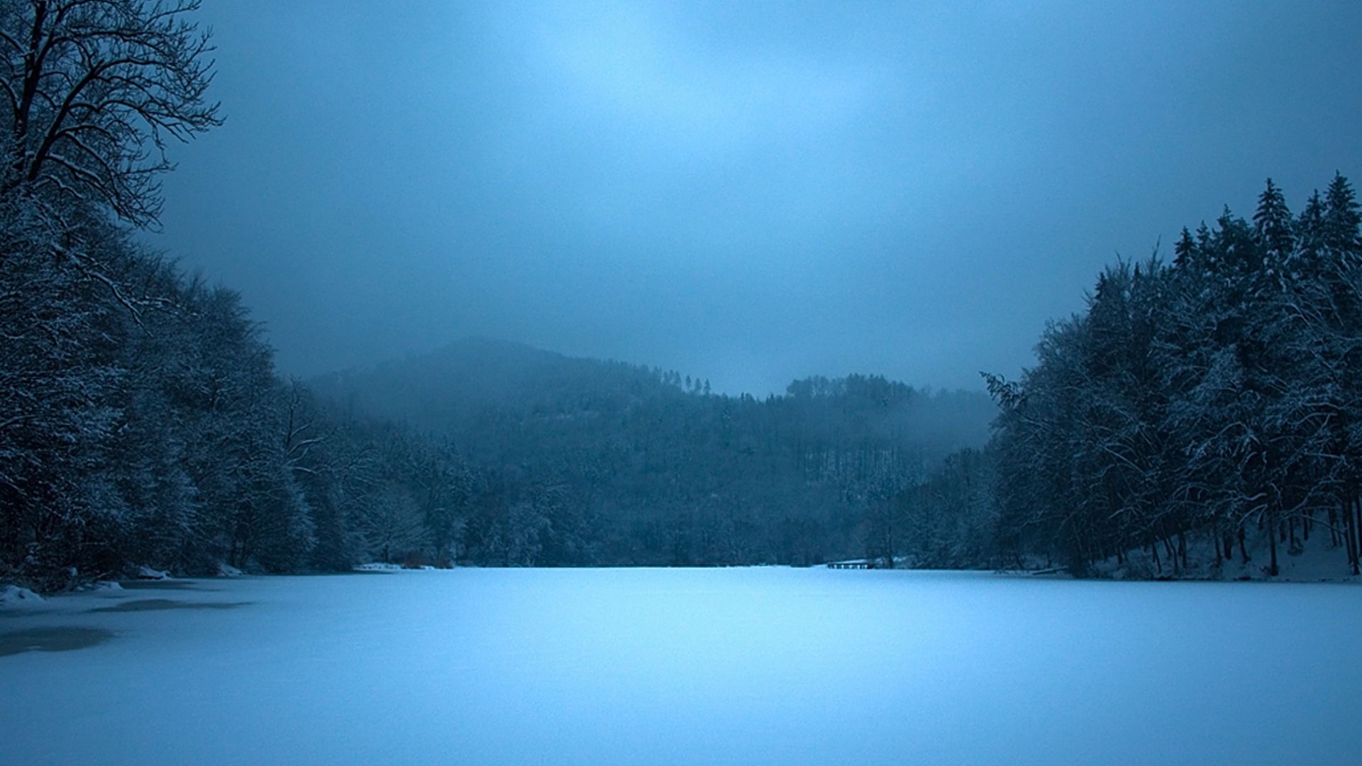 Night Frozen Lake HD Wallpaper