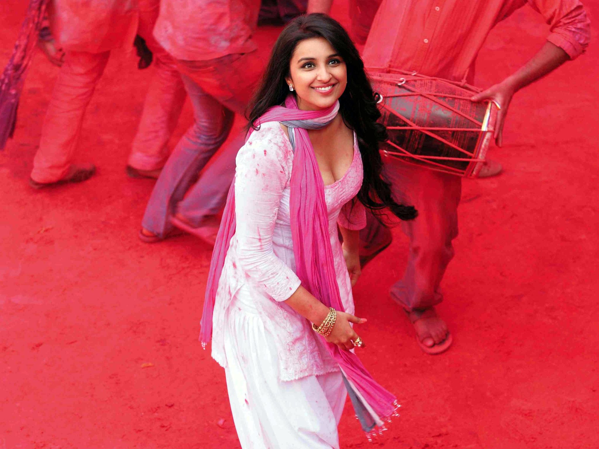 Parineeti Chopra Daawat e Ishq Wallpaper in jpg format for free download