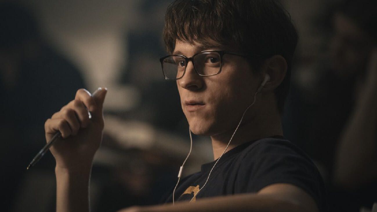 Cherry Movie Trailer Shows Tom Holland As A Bank Robbing Veteran