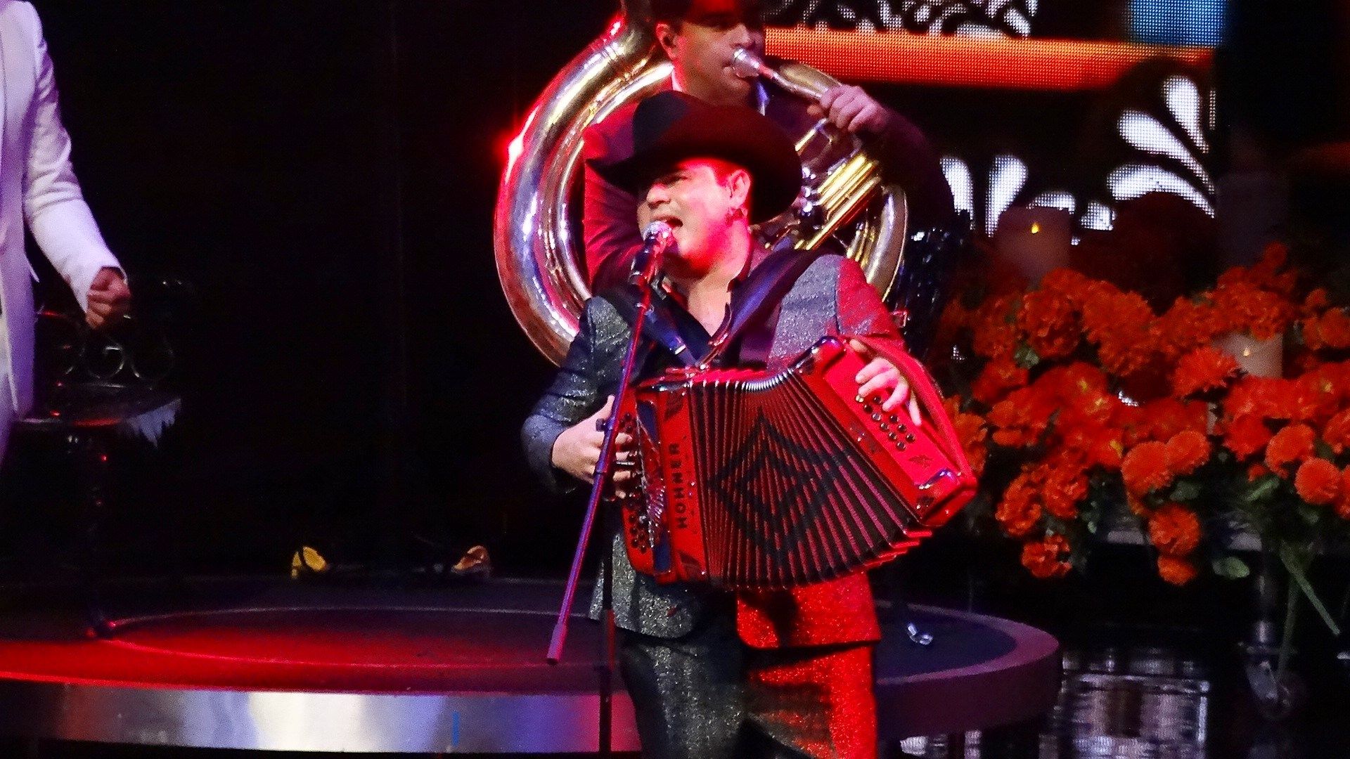 Alfredo Olivas revive «El día de los muertos»