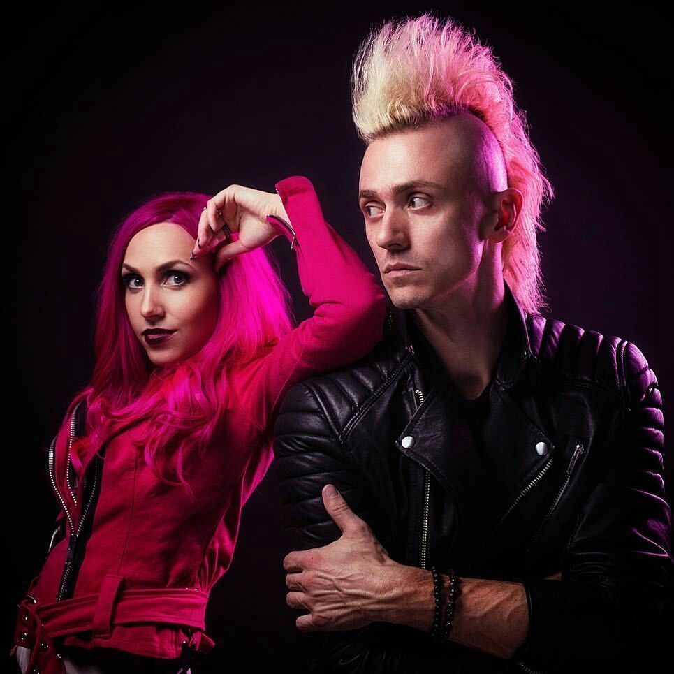 Ariel bloomer and Shawn jump Icon for hire. Ariel hair, Music icon, Singer