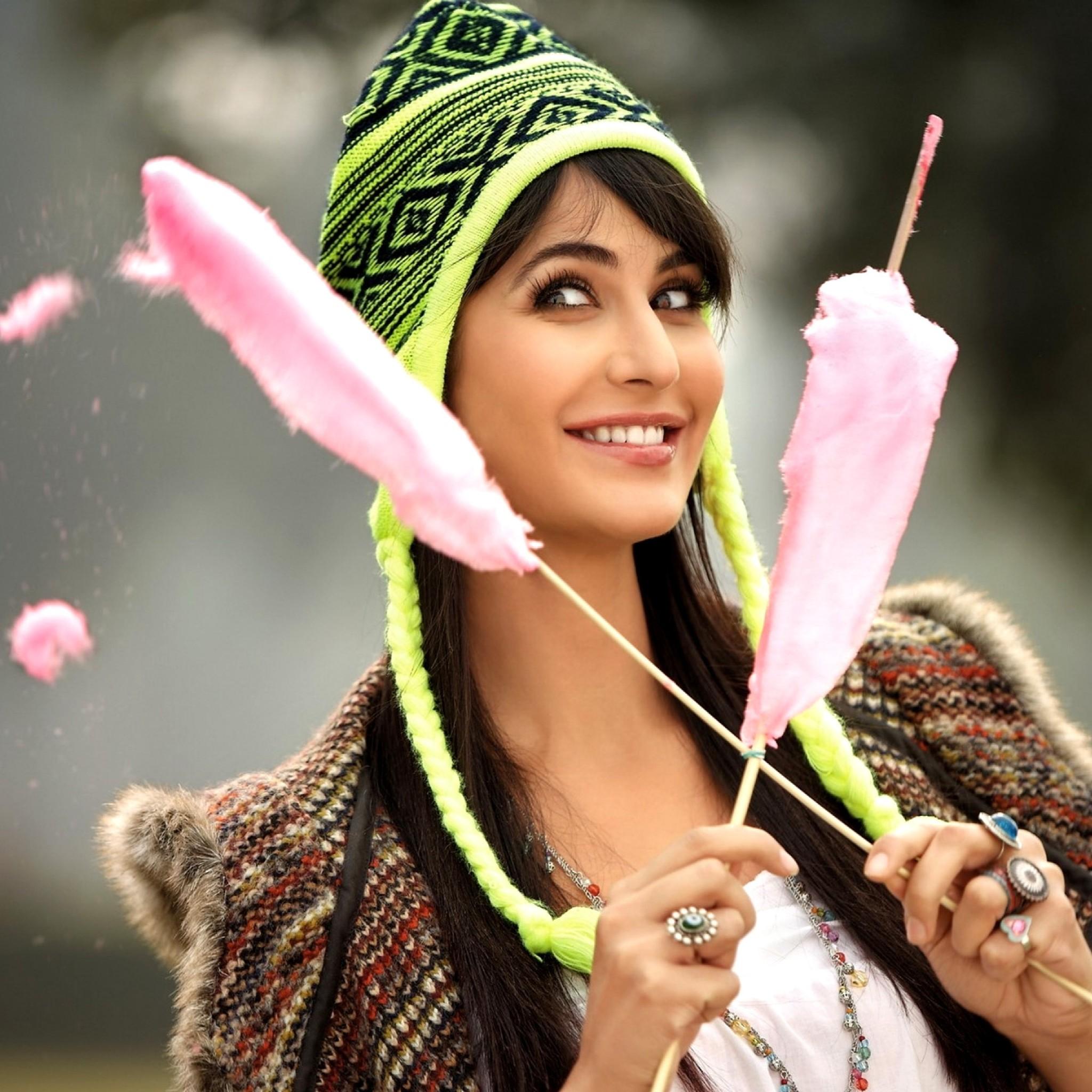 Mere Brother Ki Dulhan Wallpapers Wallpaper Cave