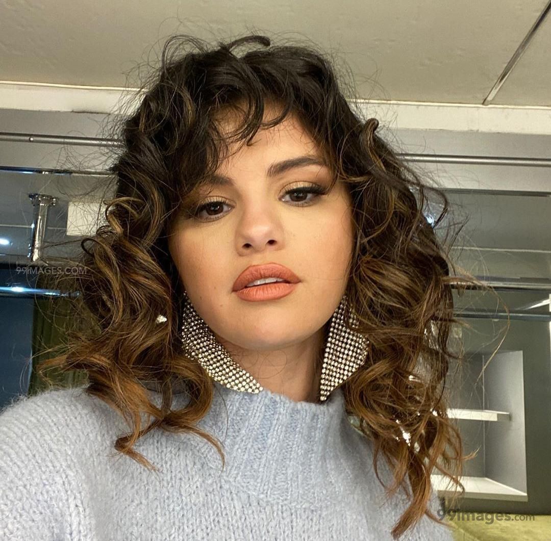 Selena Gomez HD Wallpaper (Desktop Background / Android / iPhone) (1080p, 4k) (1080x1061) (2021)