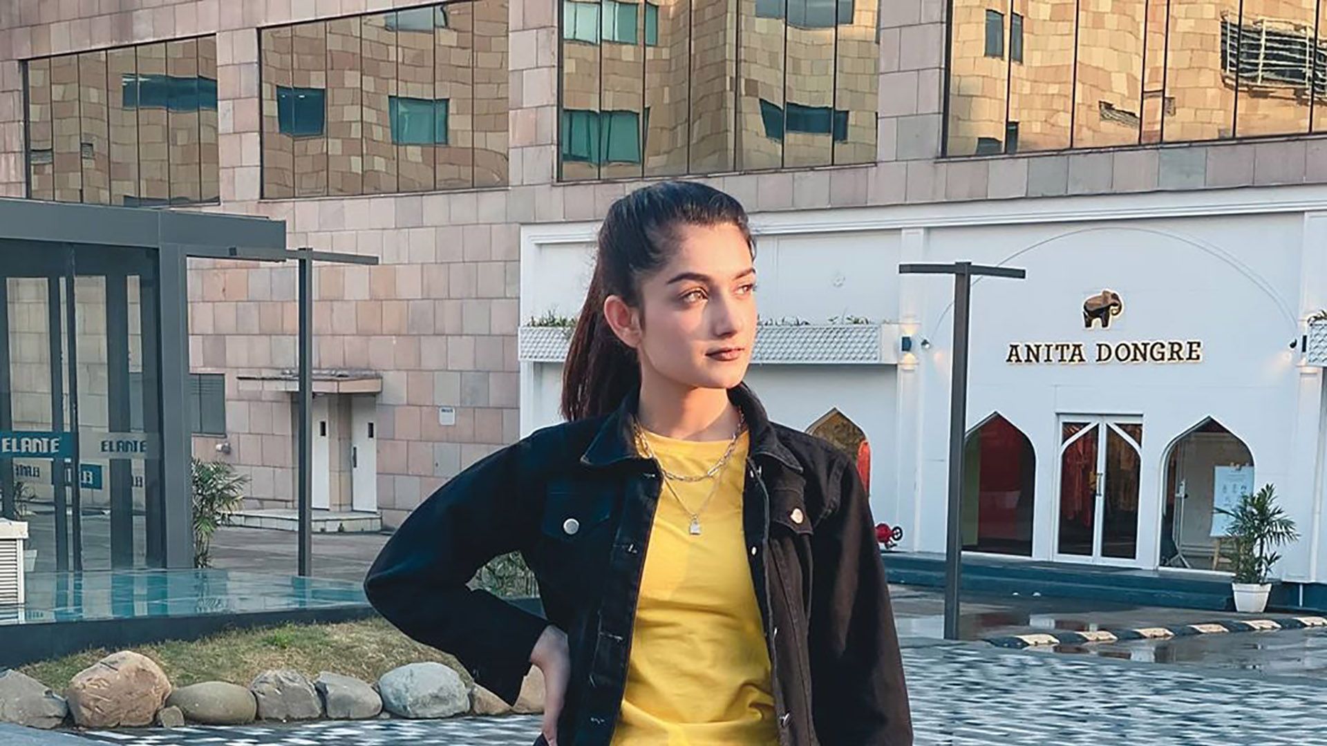 Model Amulya Rattan Wallpaper 1920x1080 62950