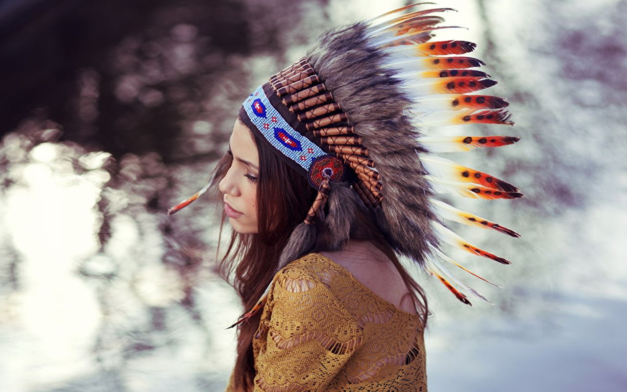 Photos Girls War bonnet Indians Feathers