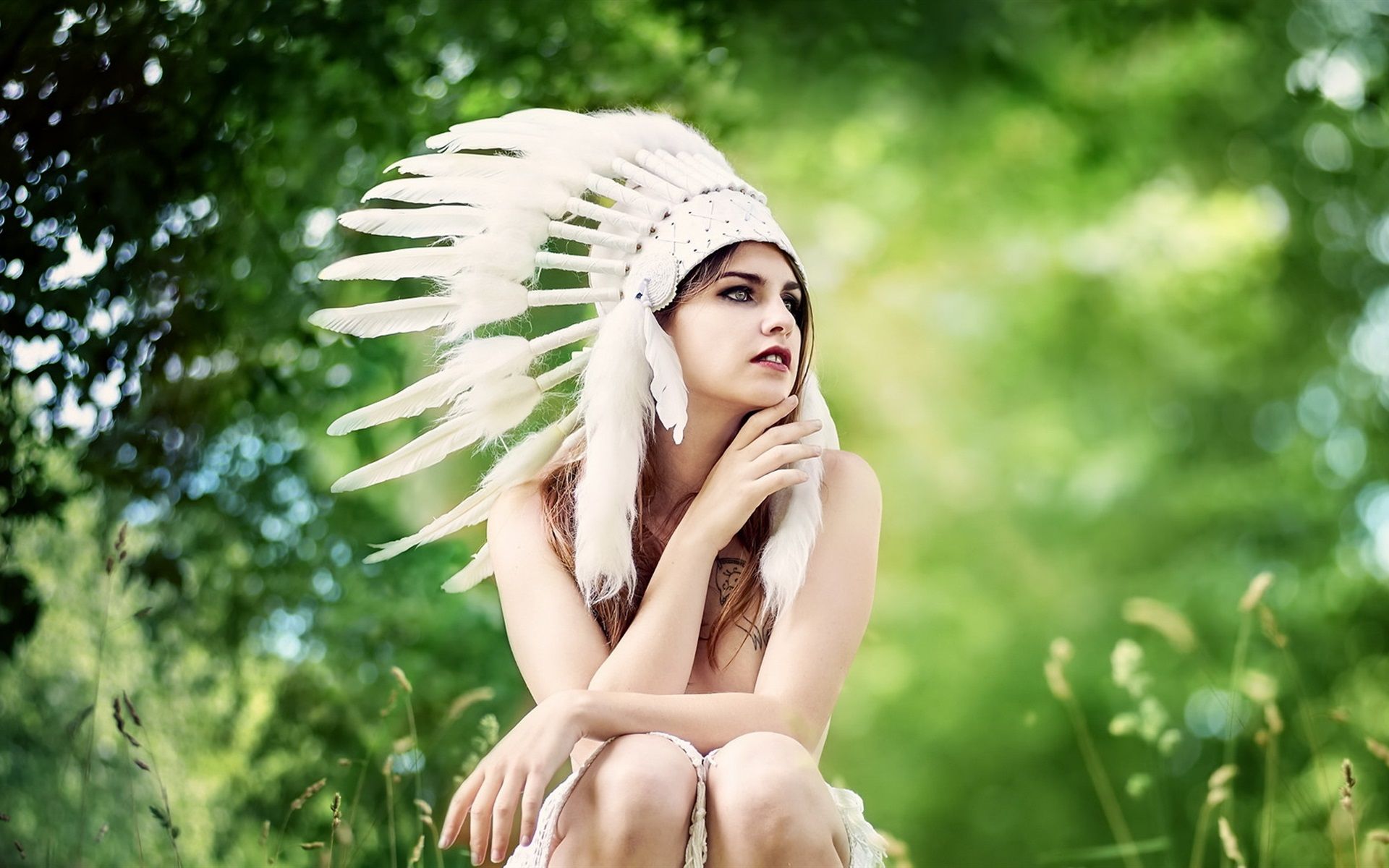 Wallpaper Indian style hat, feathers, girl, summer 1920x1200 HD Picture, Image