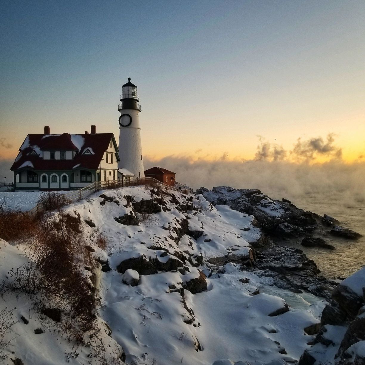 Desktop wallpaper lighthouse, coast, winter, HD image, picture, background, 379e9a
