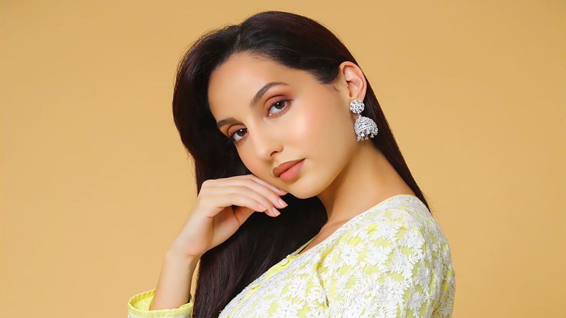 Indo morocco canadian actress Nora Fatehi HD pics