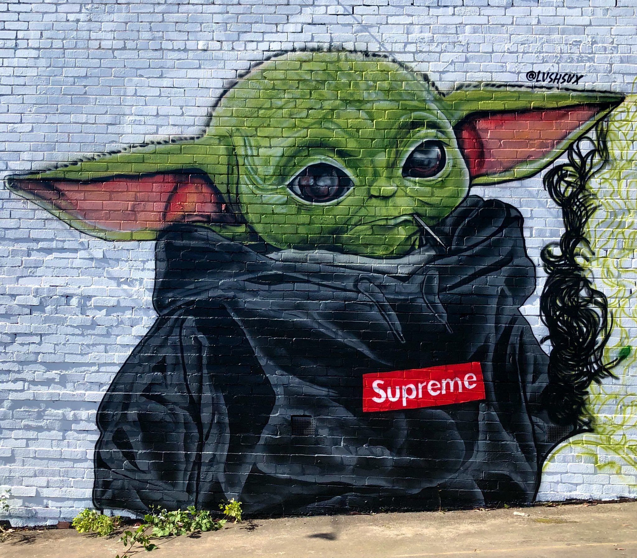Baby Yoda by Lushsux (4 photo). Yoda wallpaper, Graffiti wallpaper iphone, Yoda image
