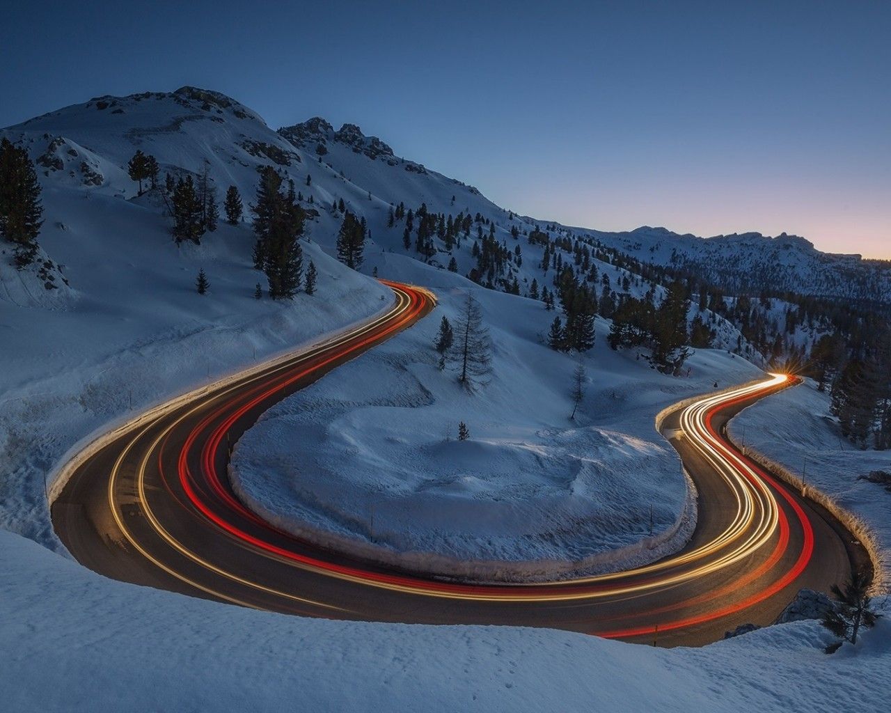 Download 1280x1024 Curved Road, Snow, Winter, Time Lapse, Photography, Lines Wallpaper