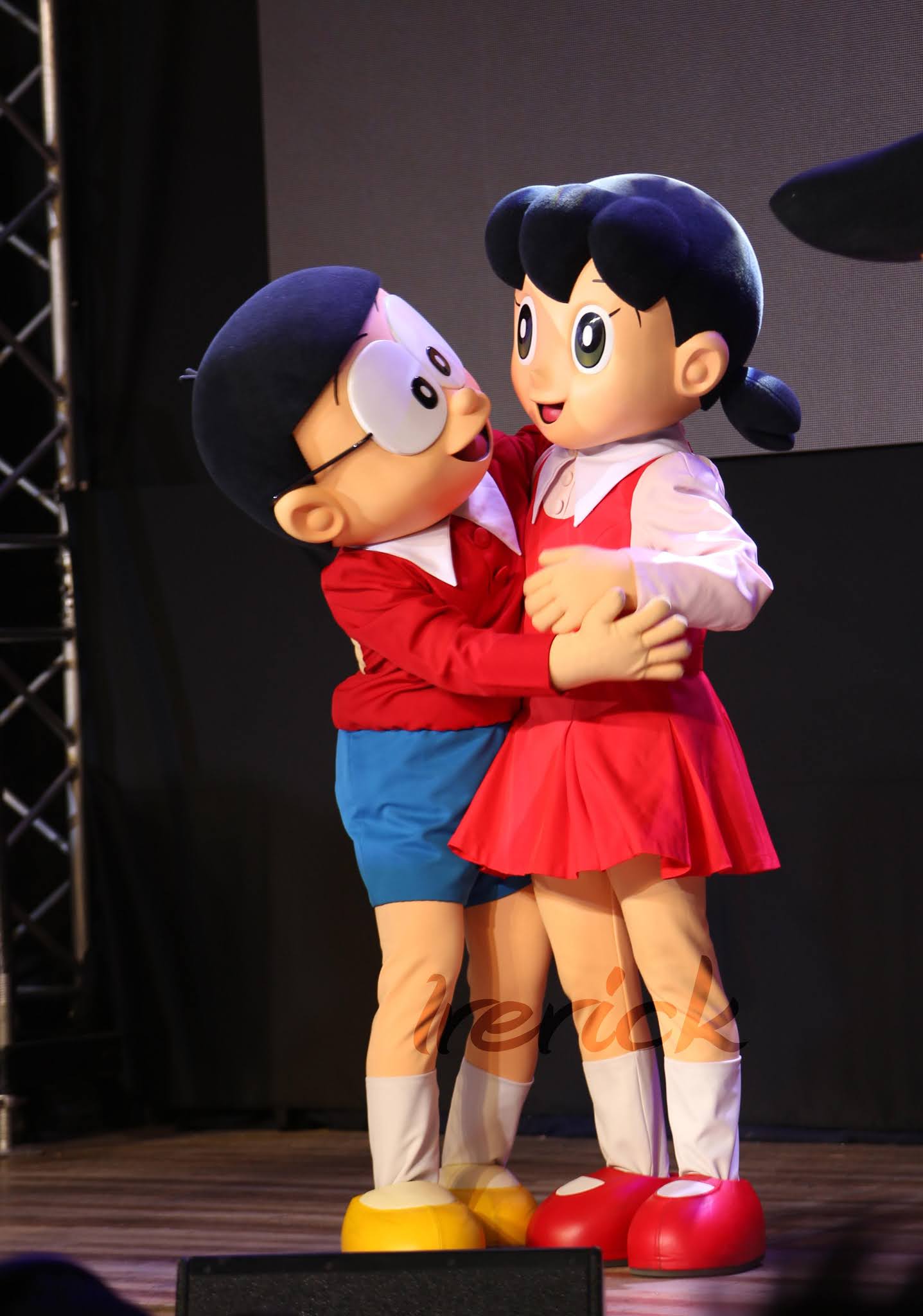 Doraemon: Nobita Shizuka Love HD Wallpaper / Photo