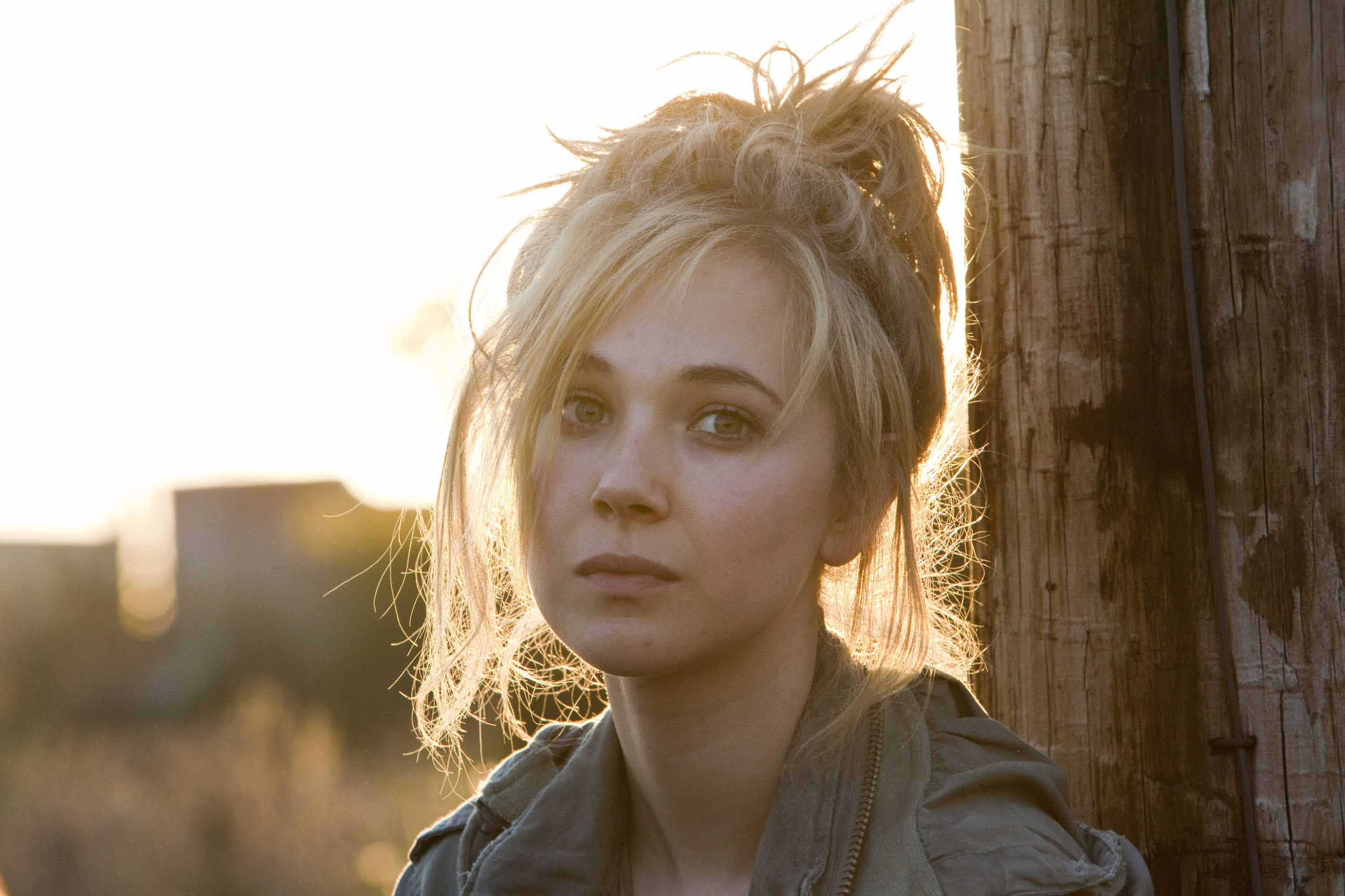 Juno Temple Wallpapers - Wallpaper Cave