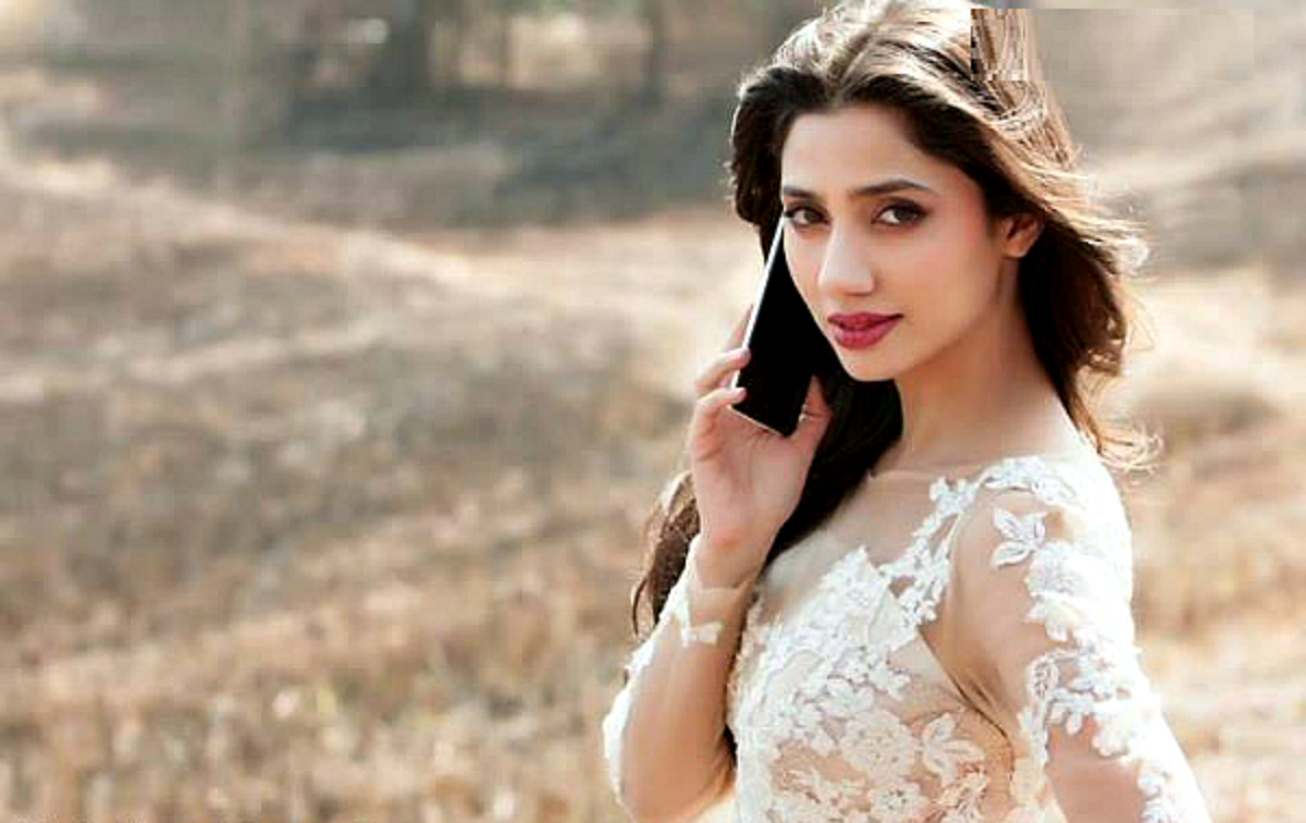 Mahira Khan Wallpaper
