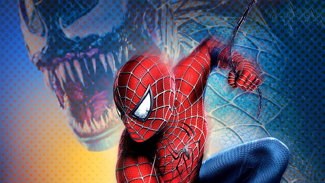 Download Tobey Maguire In Ripped Spider-Man Suit Wallpaper