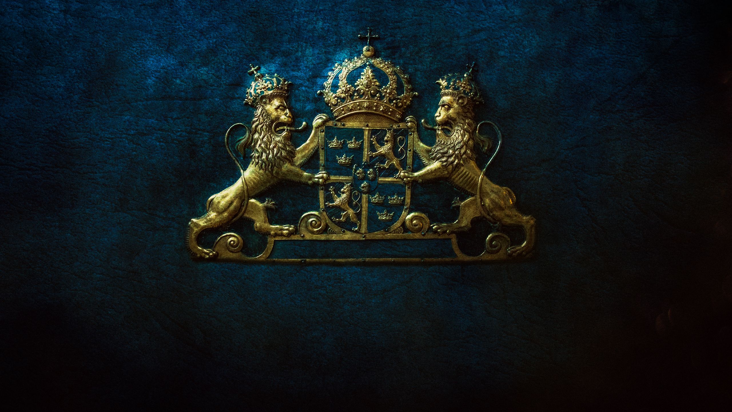 Coat Of Arms Sweden Lion Shield Celestial Wallpaper:2560x1440