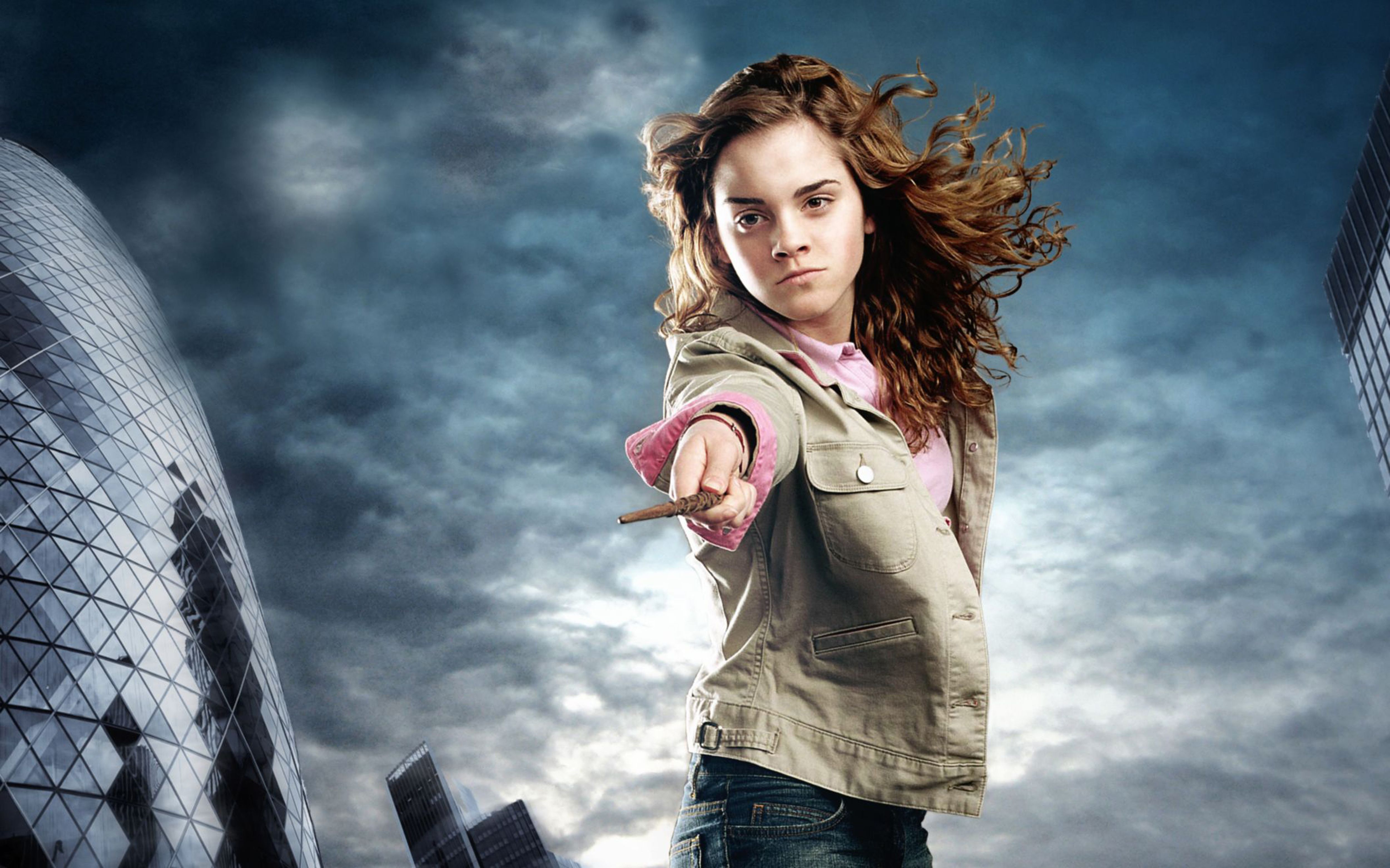 Hermione Granger Emma Watson Wallpaper #HermioneGranger #Hermione # EmmaWatson #HarryPotter. Emma watson wallpaper, Emma watson image, Emma watson