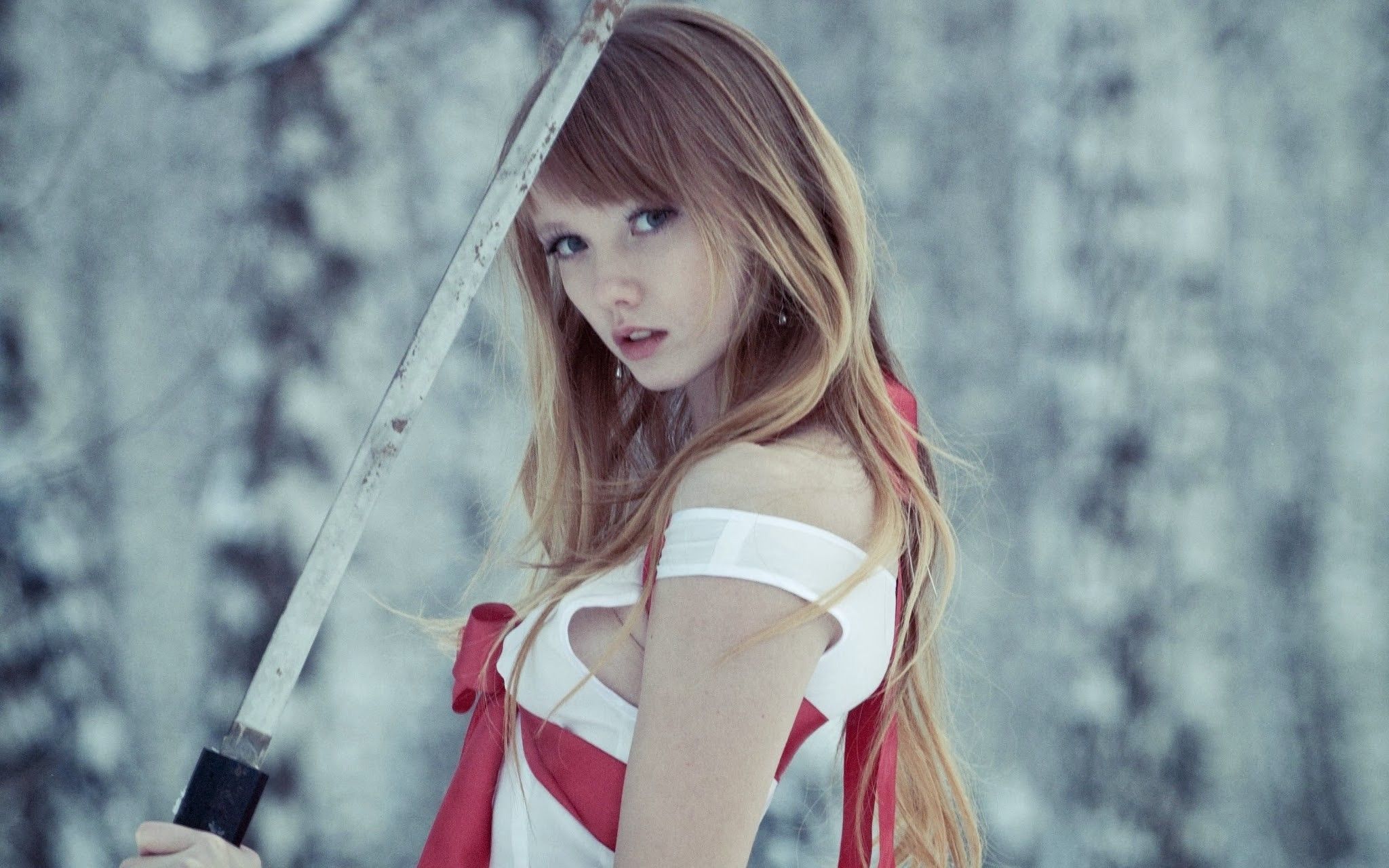 Olesya Kharitonova Katana Women Model Sword Cosplay Blonde Long Hair Wavy Hair Wallpaper:2048x1280