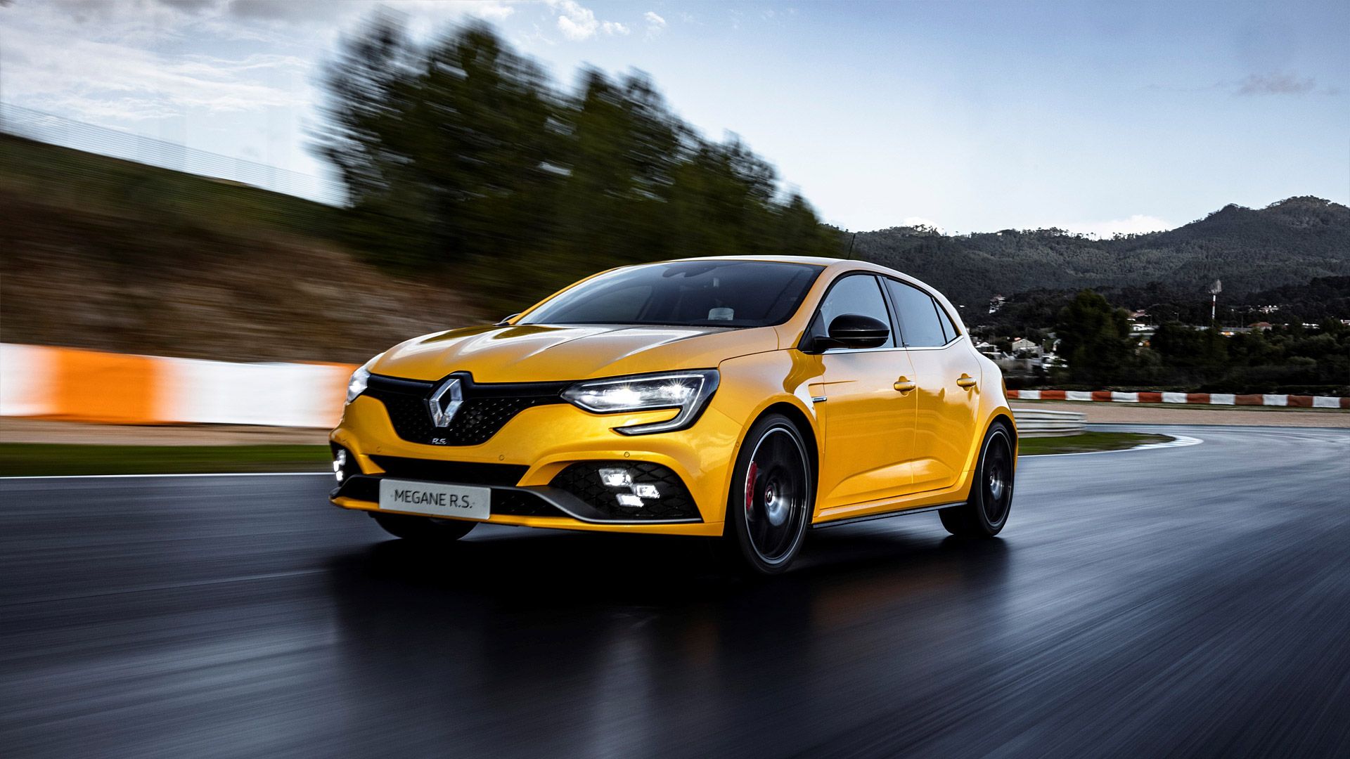 Renault Megane RS Trophy Wallpaper, Specs & Videos