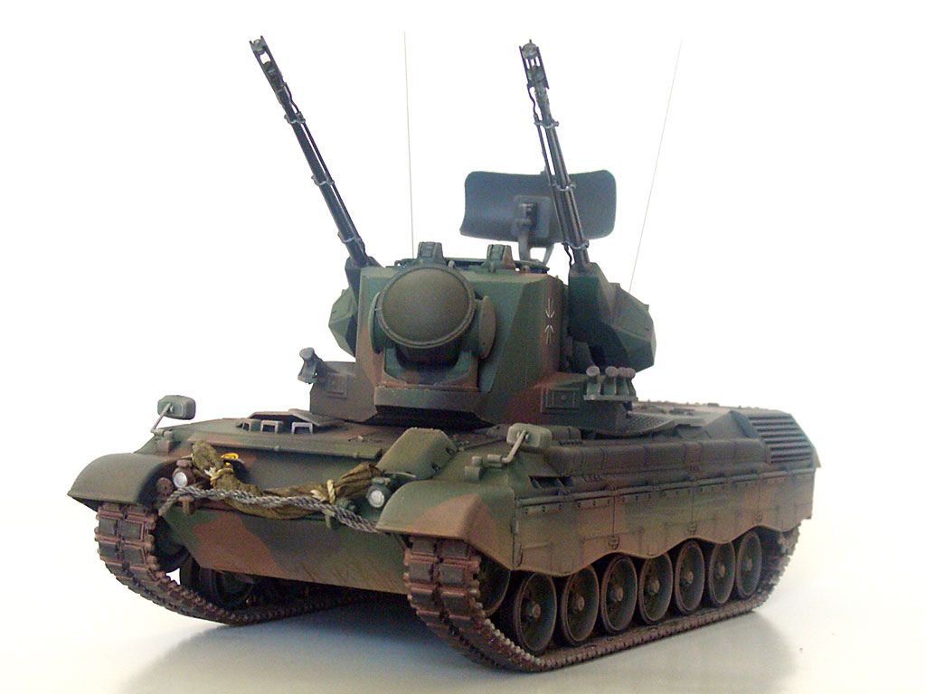 Flakpanzer Gepard. Scale models, Scale model building, Scale model kits